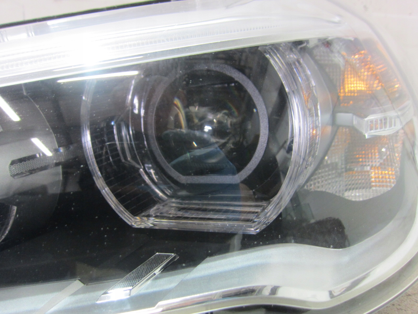 BMW X1 F48 left front light USA LED left front 2017R 63117193711 7428739