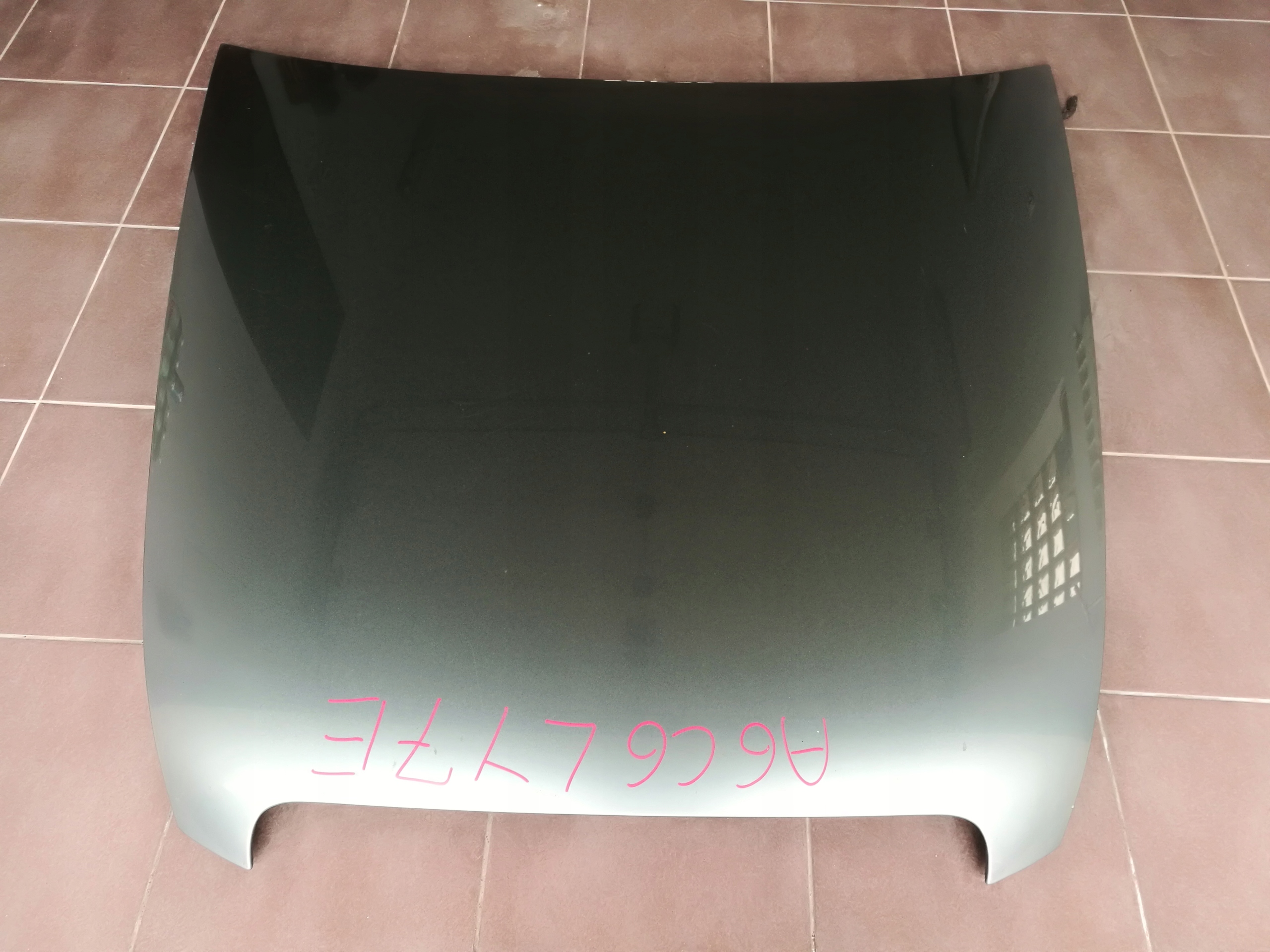 AUDI A6 C6f0 2004-2011-КАПОТ ОБКЛАДИНКИ ДВИГУНА Ly7e