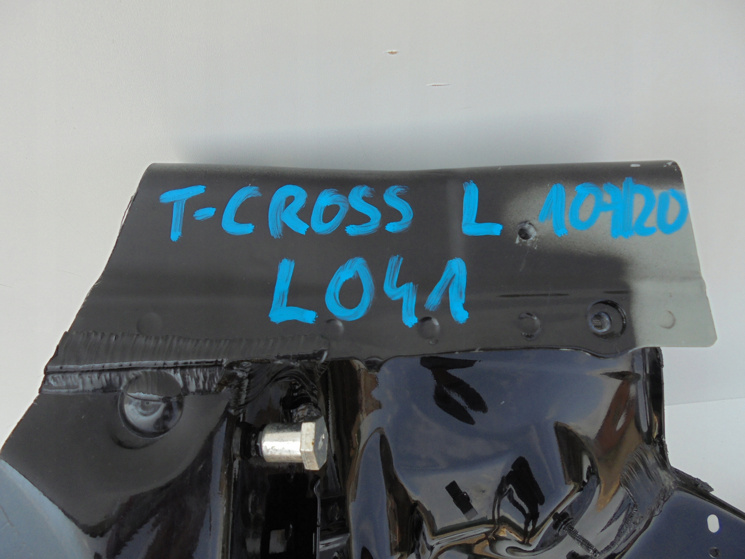 T-CROSS PODŁUŻNICA LEWA ĆWIARTKA PRZEDNIA L041 Producent części Volkswagen OE