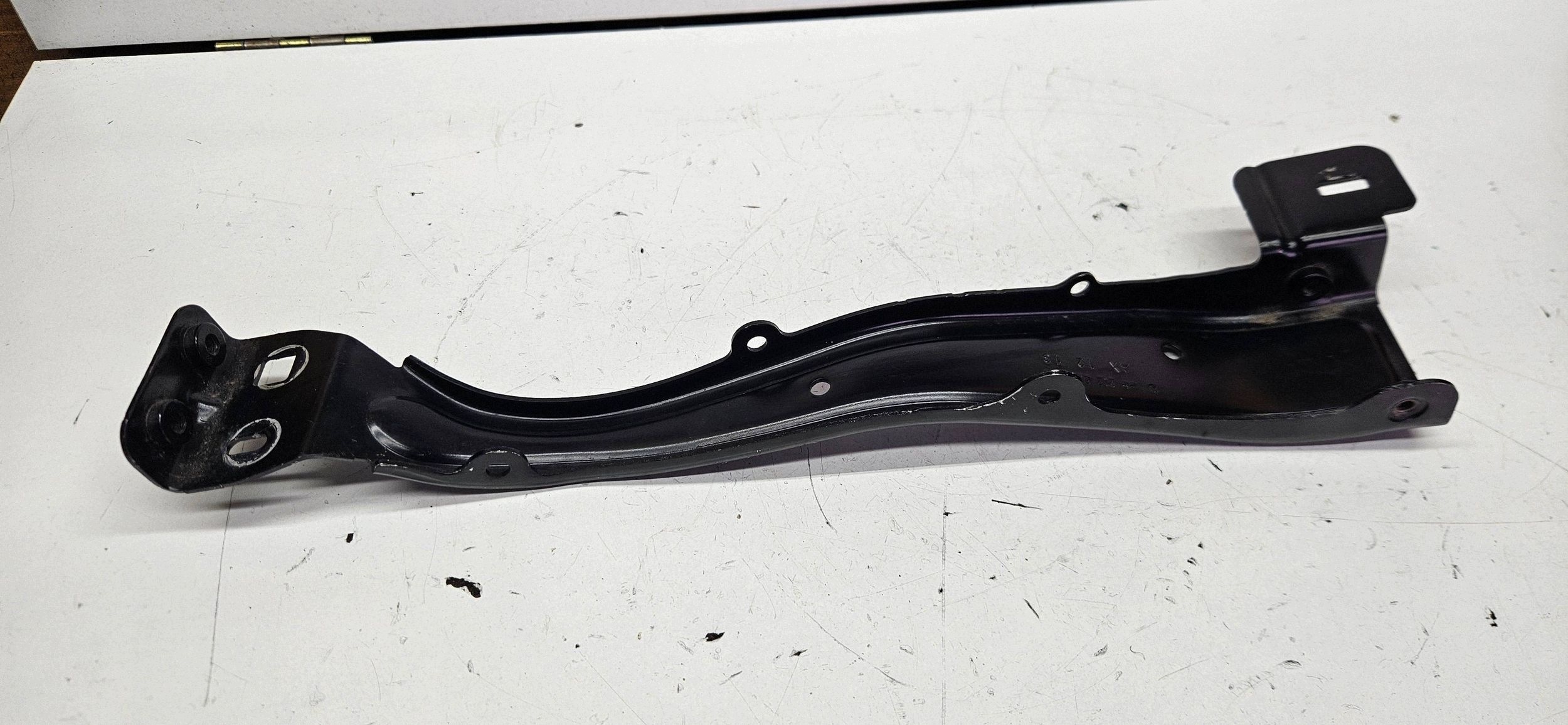 Mercedes E klasa 212 support lights holder okular right 212620030