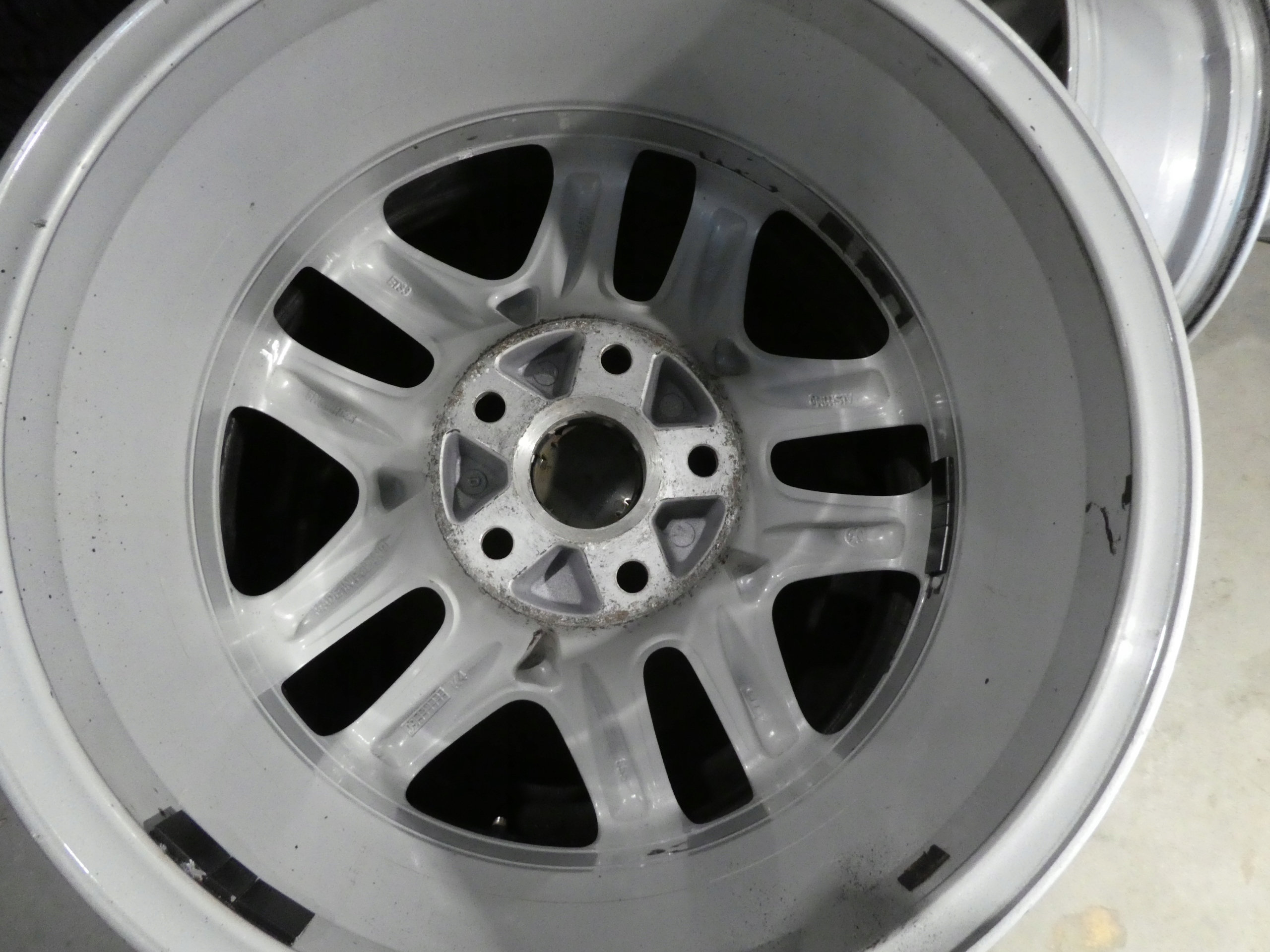 4X CERCHI DI ALLUMINIO CERCHI RUOTE 5N0601025 VW 5X112