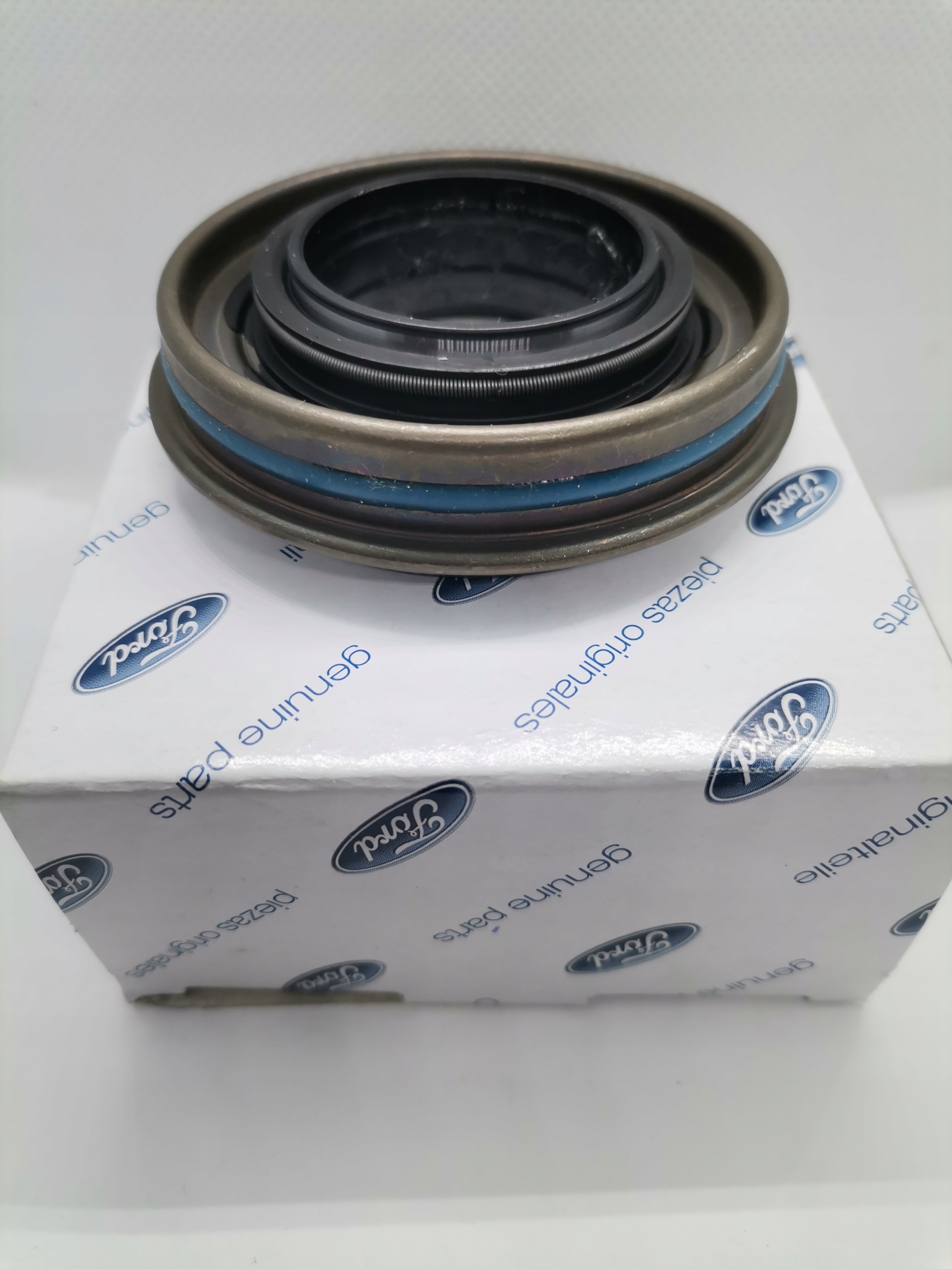 USZCZELNIACZ POLOSI AUTOMAT FORD JM5P 1177 AC 2WD Generic Product uszczelniacz polosi automat