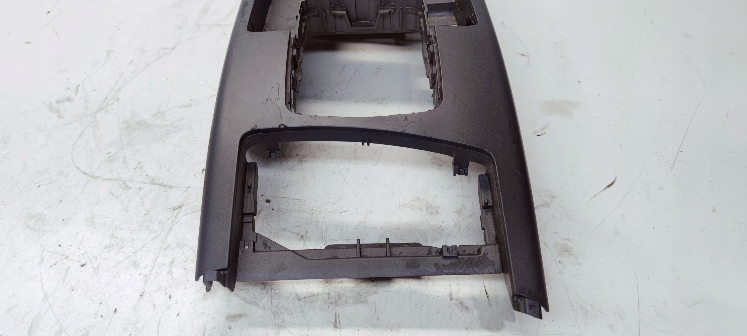 DEKOR TUNELU Obal PANELU MMI AUDI A6 C6 4F1864261H