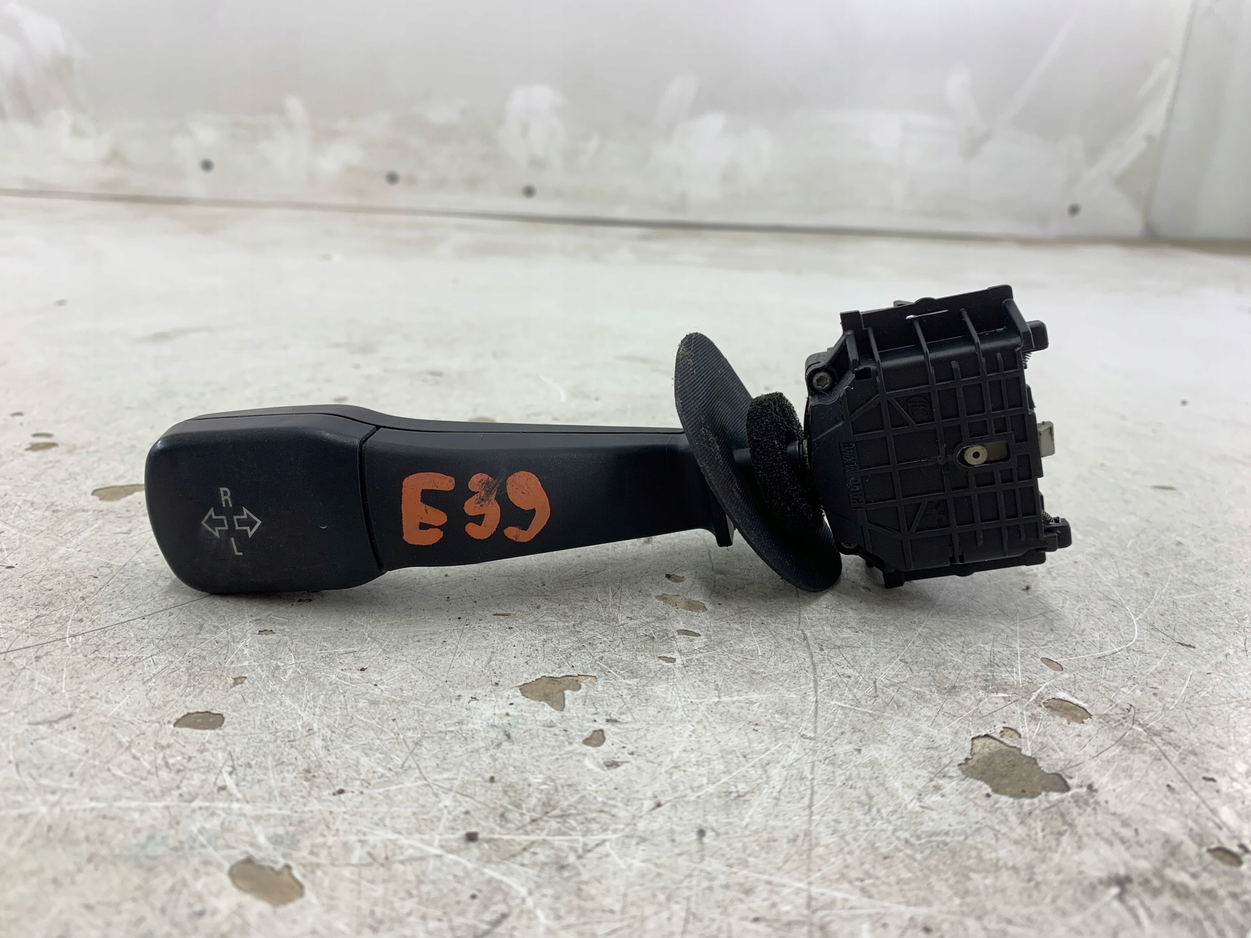 BMW E39 MANETKA switch of indicators 8352014