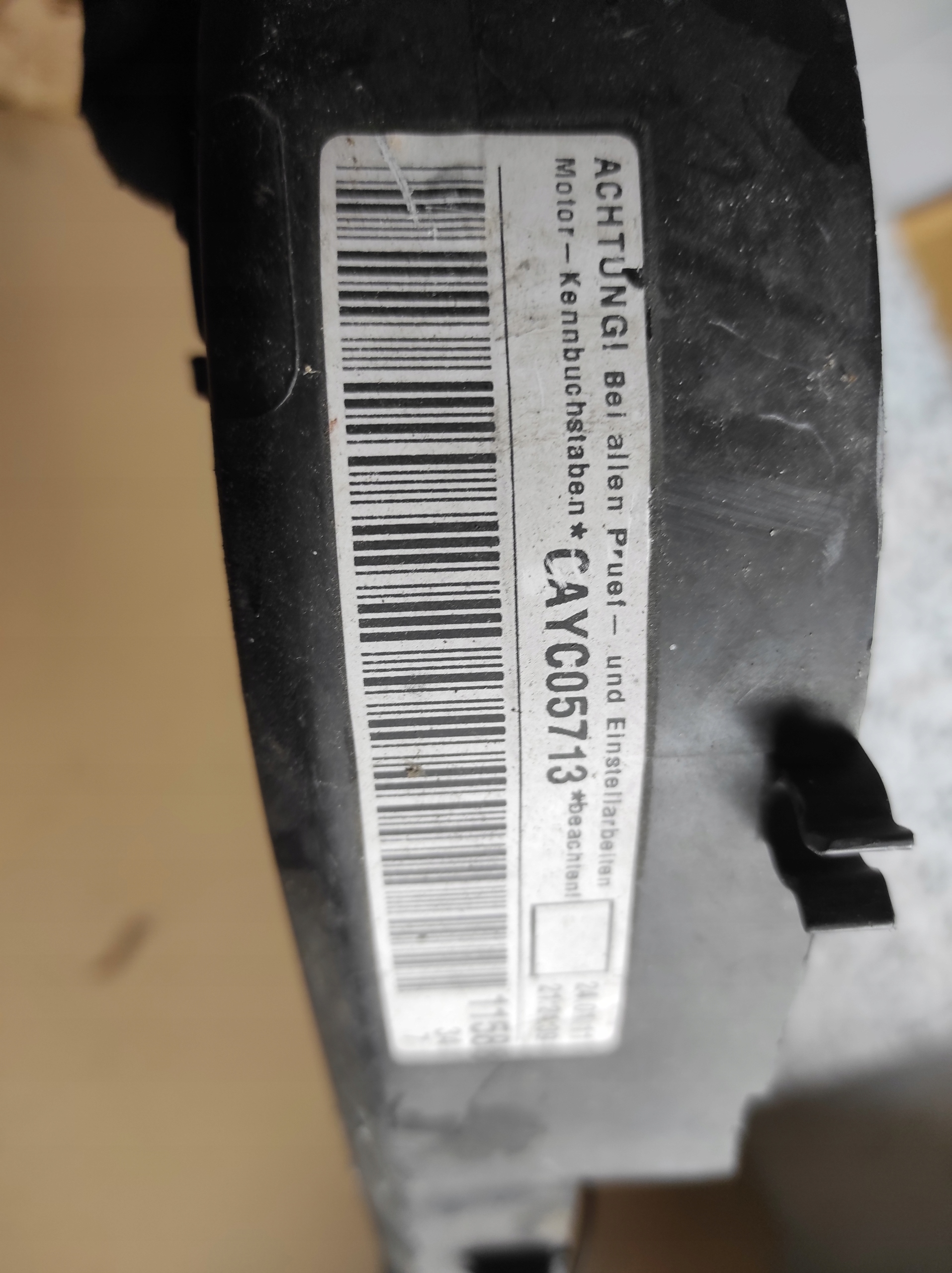Couvercle carter distribution VW SEAT 1.6 TDI 03L109107D