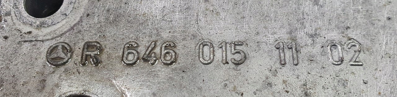 OBUDOWA ROZRZĄDU MERCEDES W203 CDI R6460151102 Typ samochodu Samochody osobowe