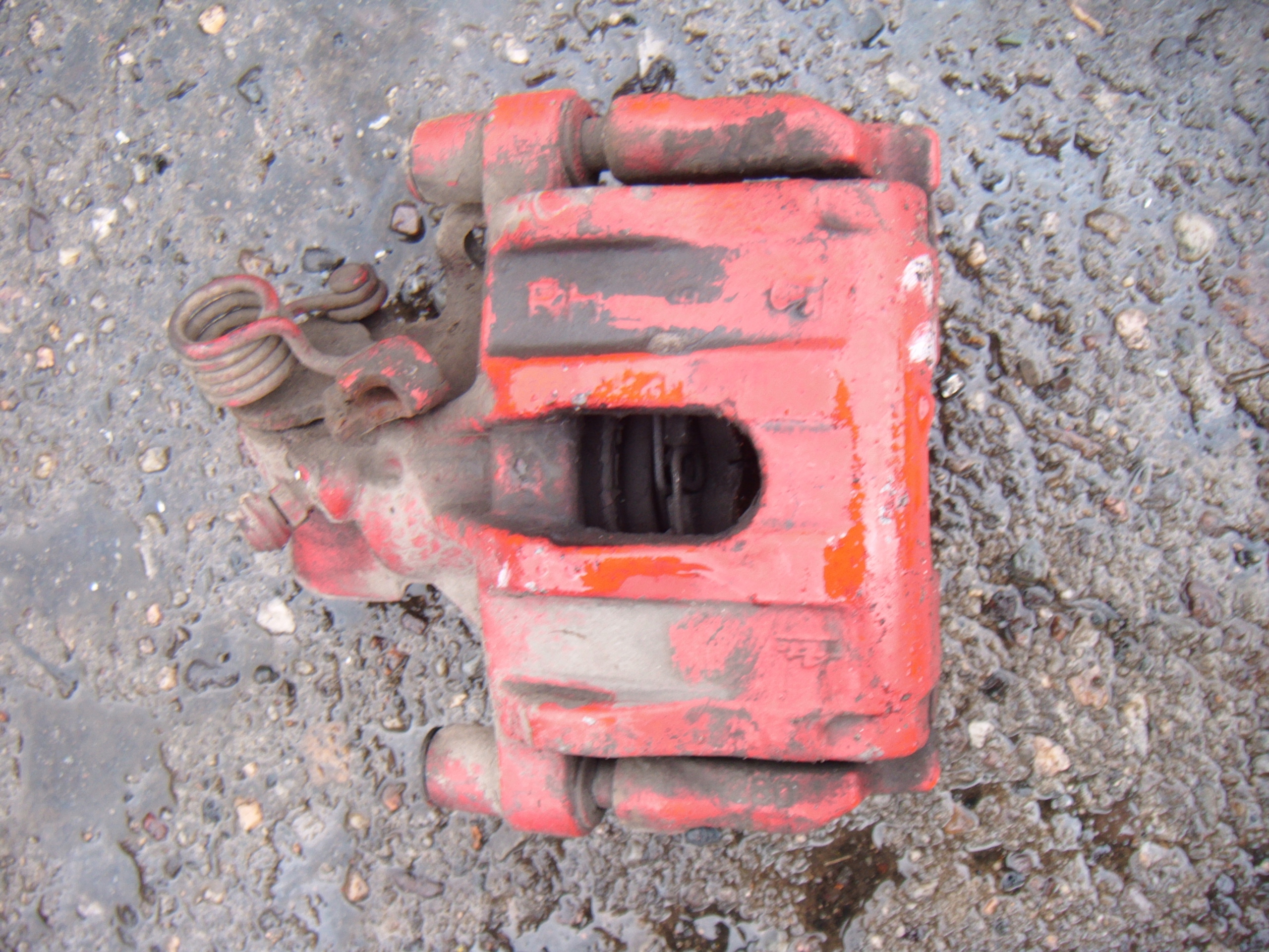 VOLVO V50 04-12 ZACISK HAMULCOWY PRAWY TYLNY TYŁ