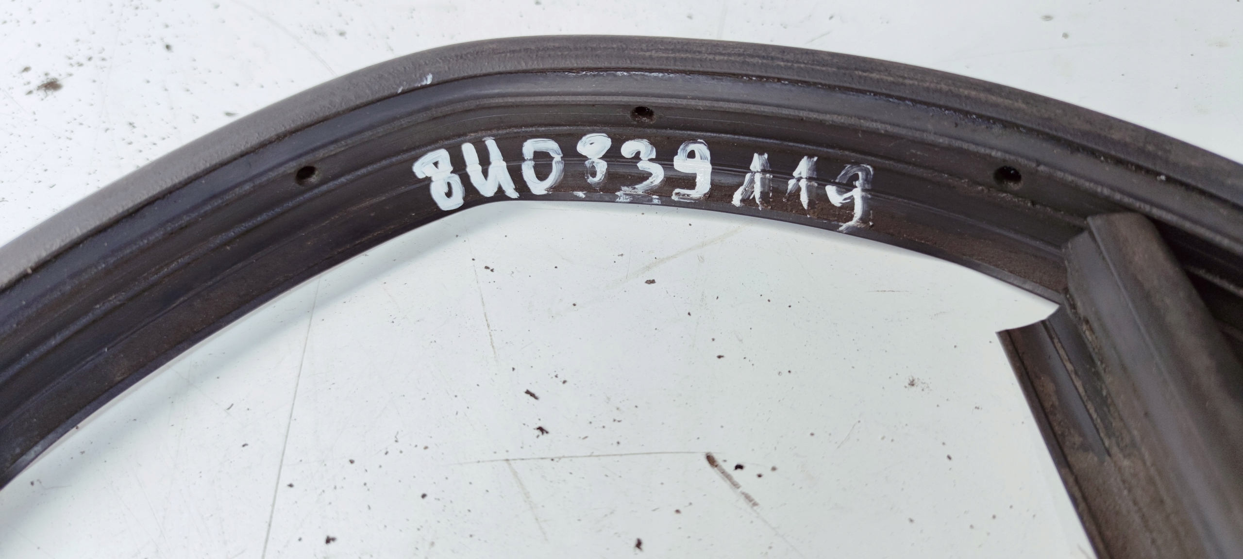 DICHTSATZ DER SCHWELLE SCHWELLEN RECHTS ODER LINKS AUDI Q3 8U 8U0839119