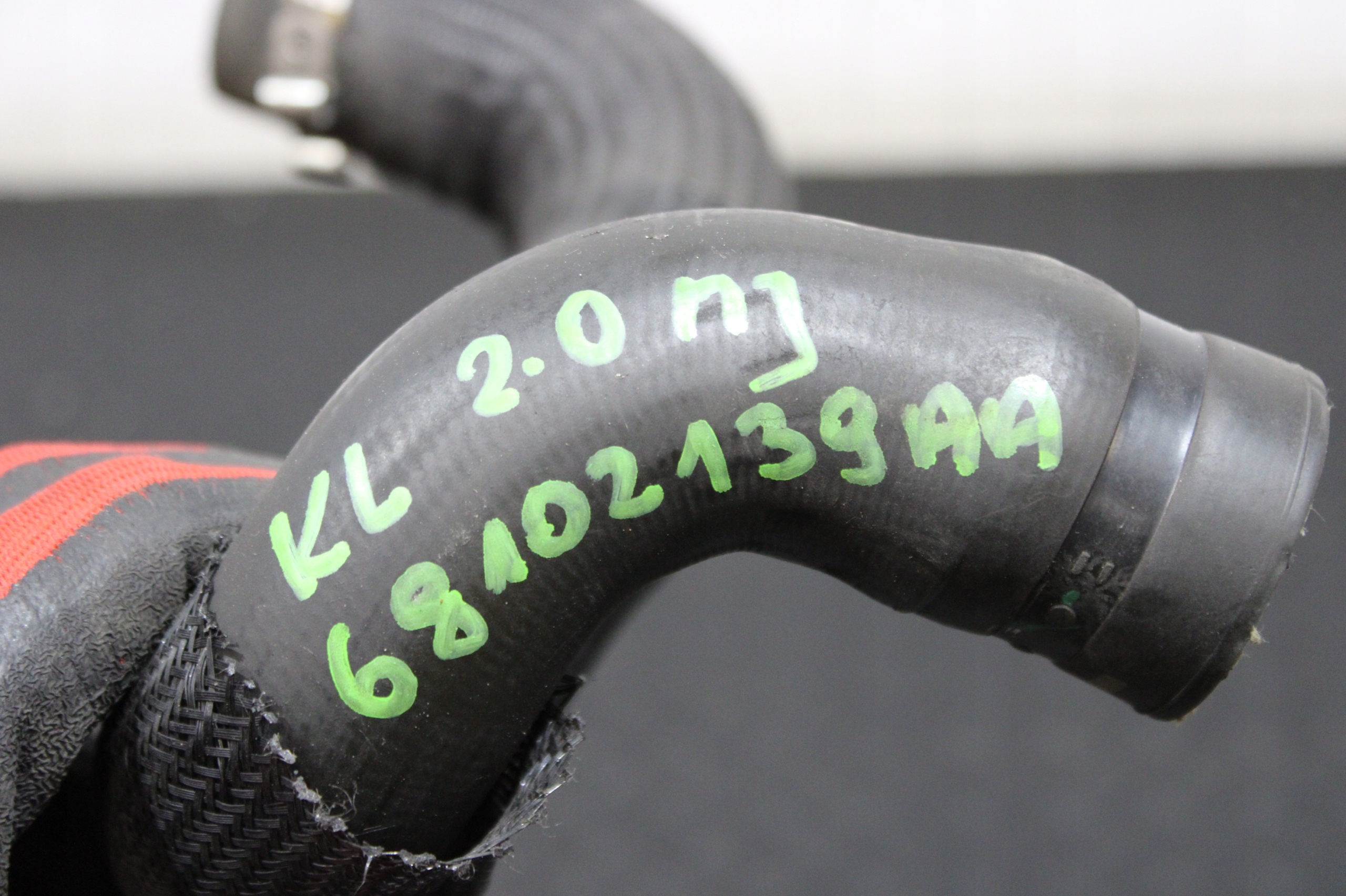 crijevo prijenos vode JEEP CHEROKEE KL 68102139AA