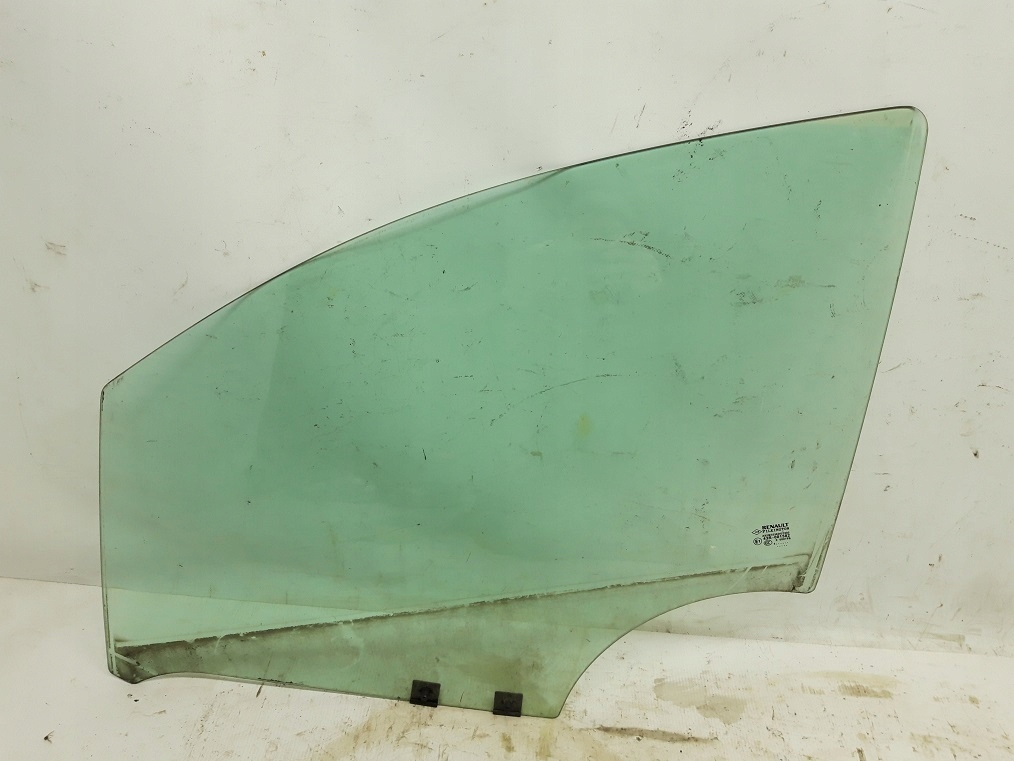 RENAULT CAPTUR і скло двері лівий передній 213R