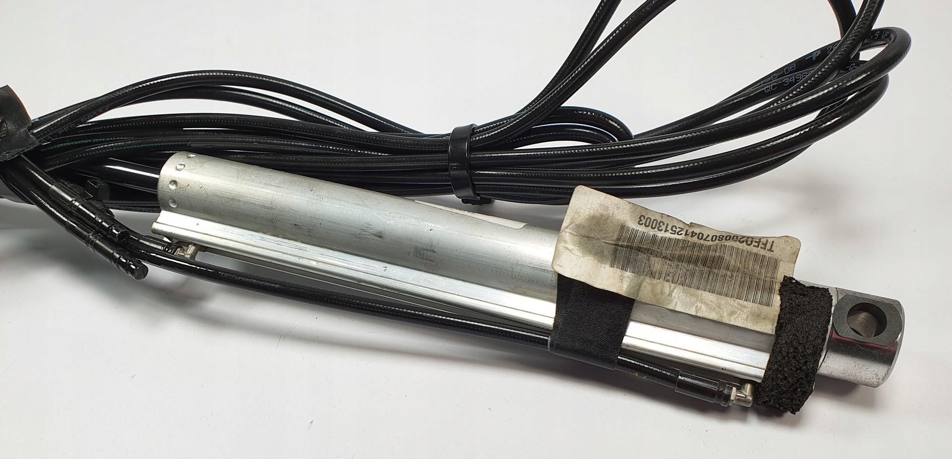 TELESKOP PODNOŚNIK DACHU PRAWY TYŁ FORD FOCUS MK2 Producent części Ford OE