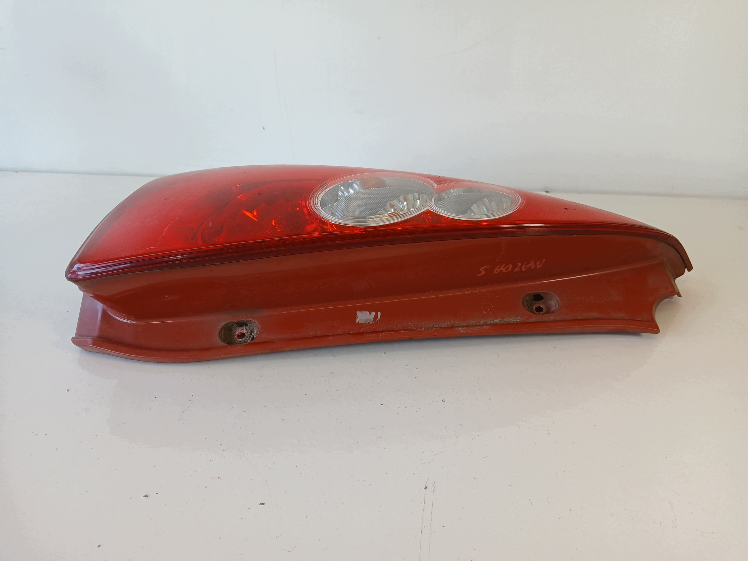 MAZDA 5 and CR light left rear part