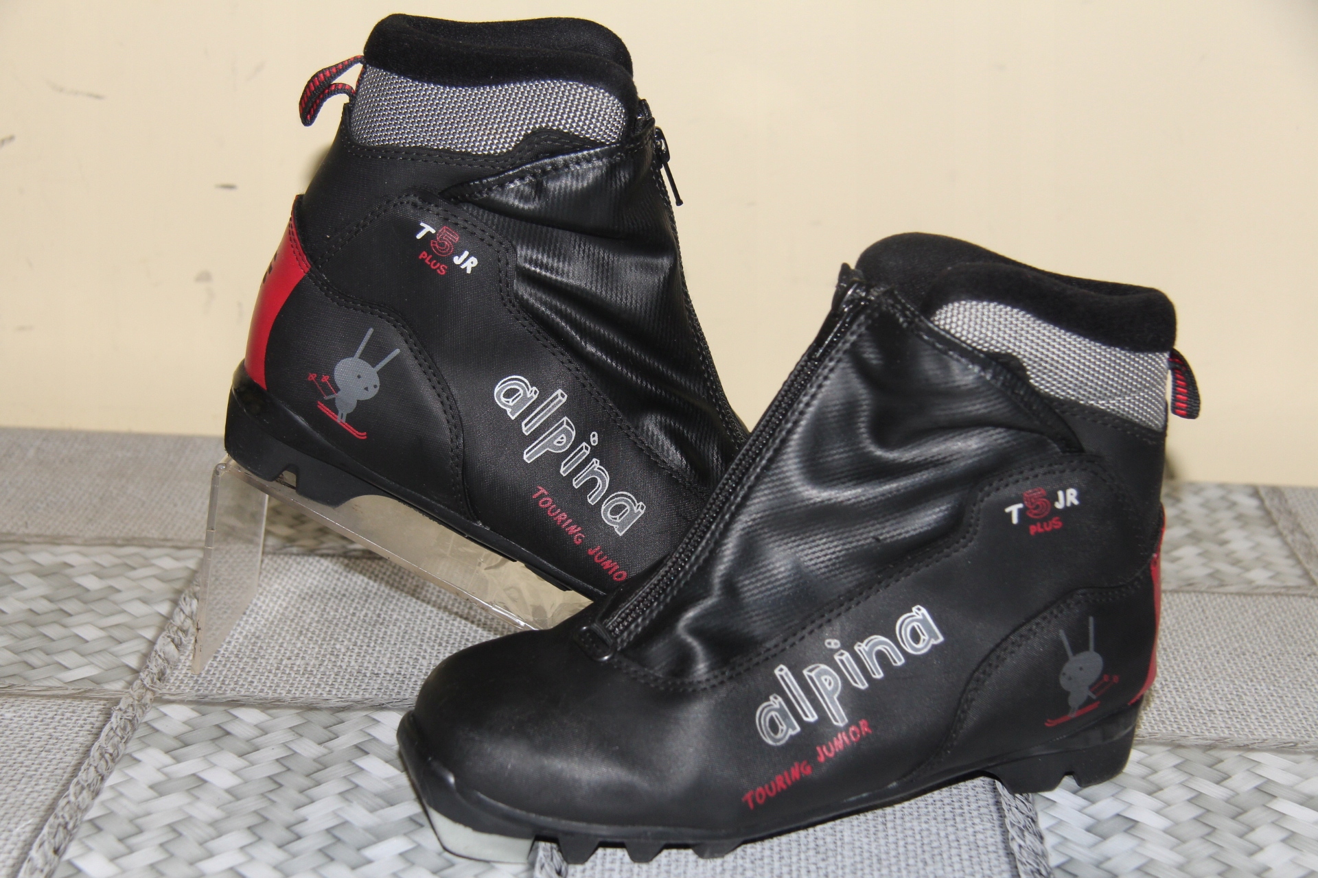 ALPINA NNN - ROZ.36/23CM Marka Alpina