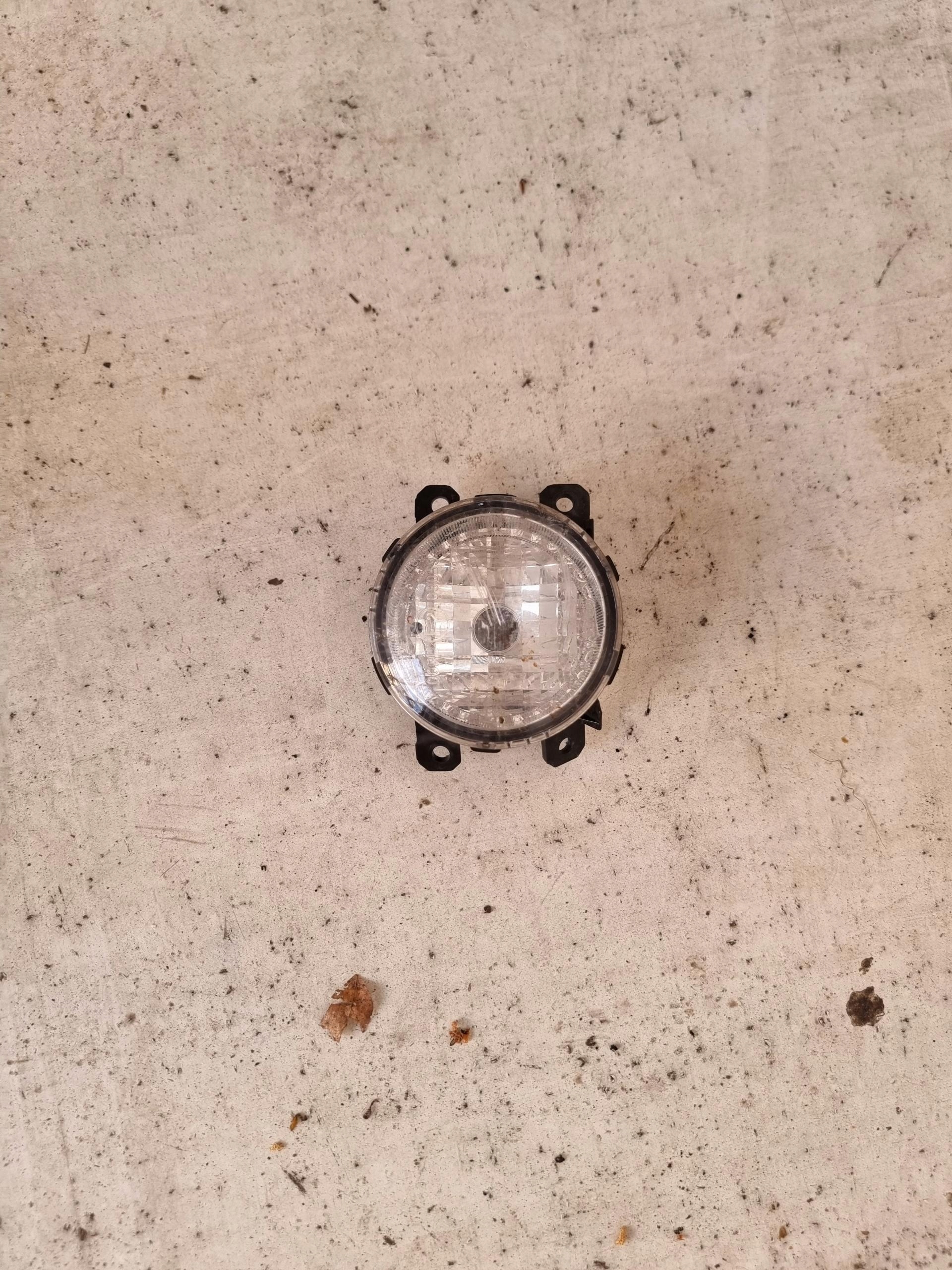 MITSUBISHI SPACE STAR II 2013- fog light right front 89207251