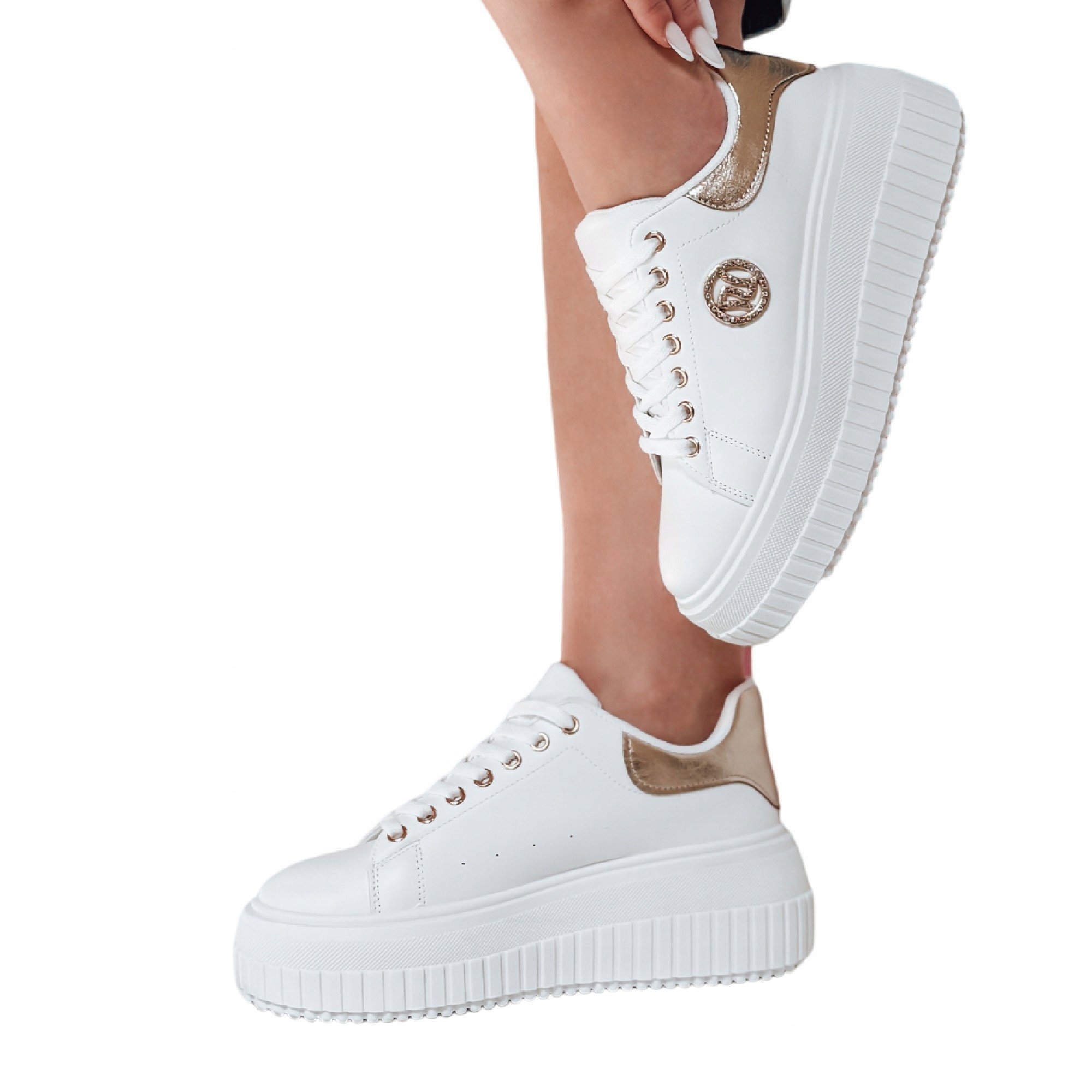 Sneakersy Damskie Na Platformie Dstreet ZY0920 38