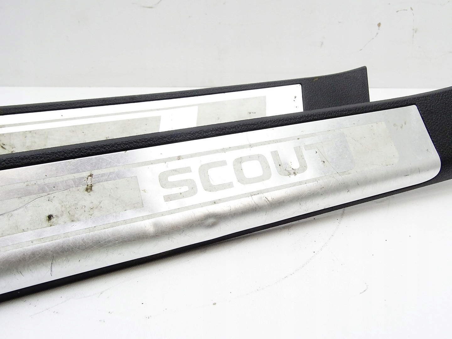 moulding cap left front left front SKODA OCTAVIA III SCOUT 5E0853491B