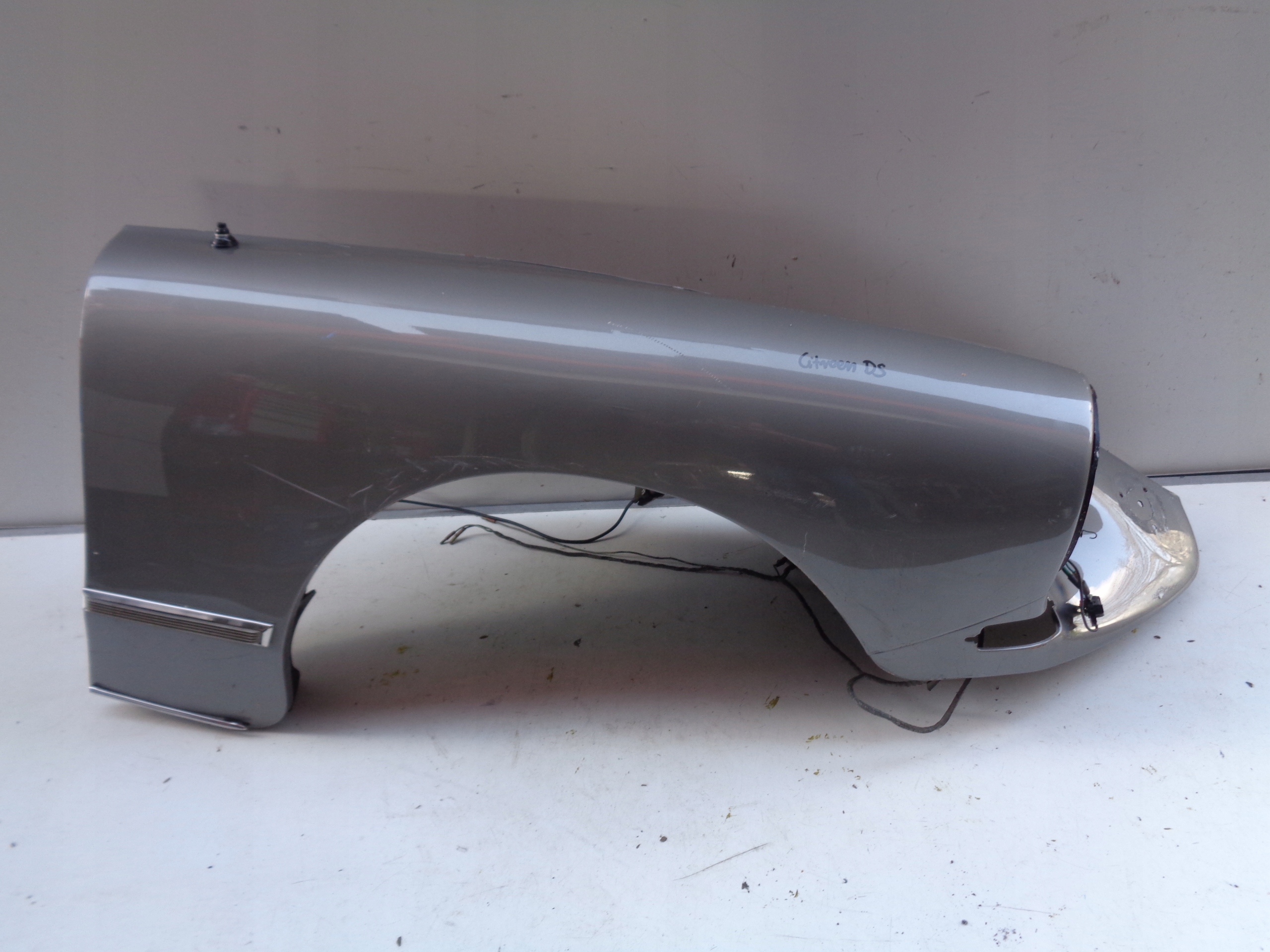 fender right front CITROEN DS 19 1959