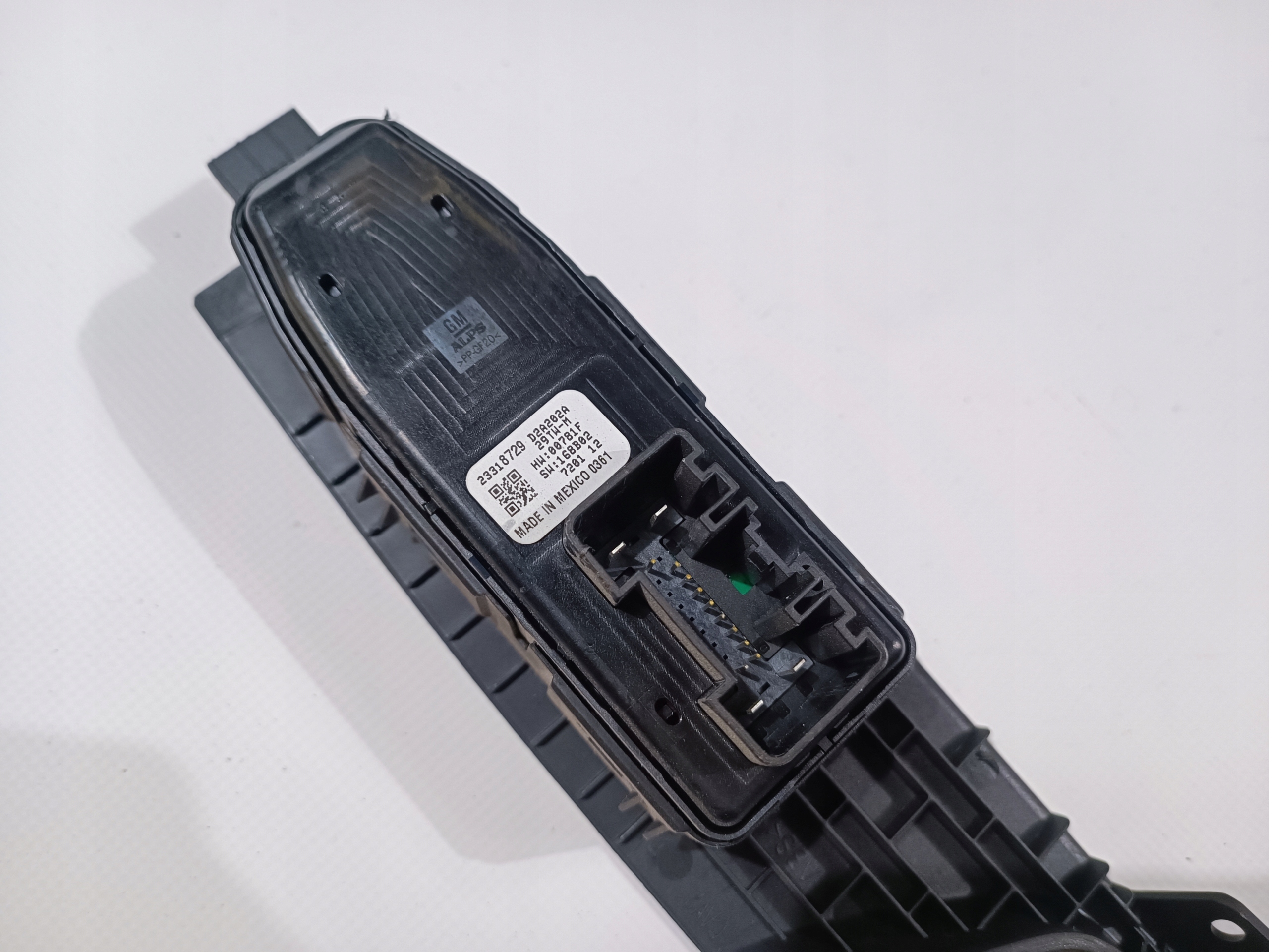 Panel switch windows right front Chevrolet Camaro 2016