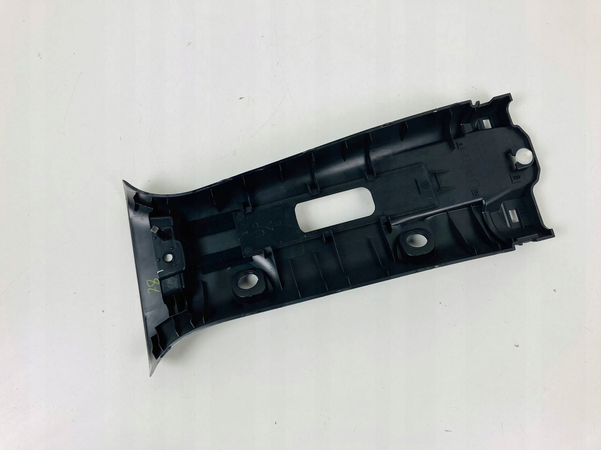 MERCEDES X-KLASA W470 Blende Abdeckung SLUPKA rechts