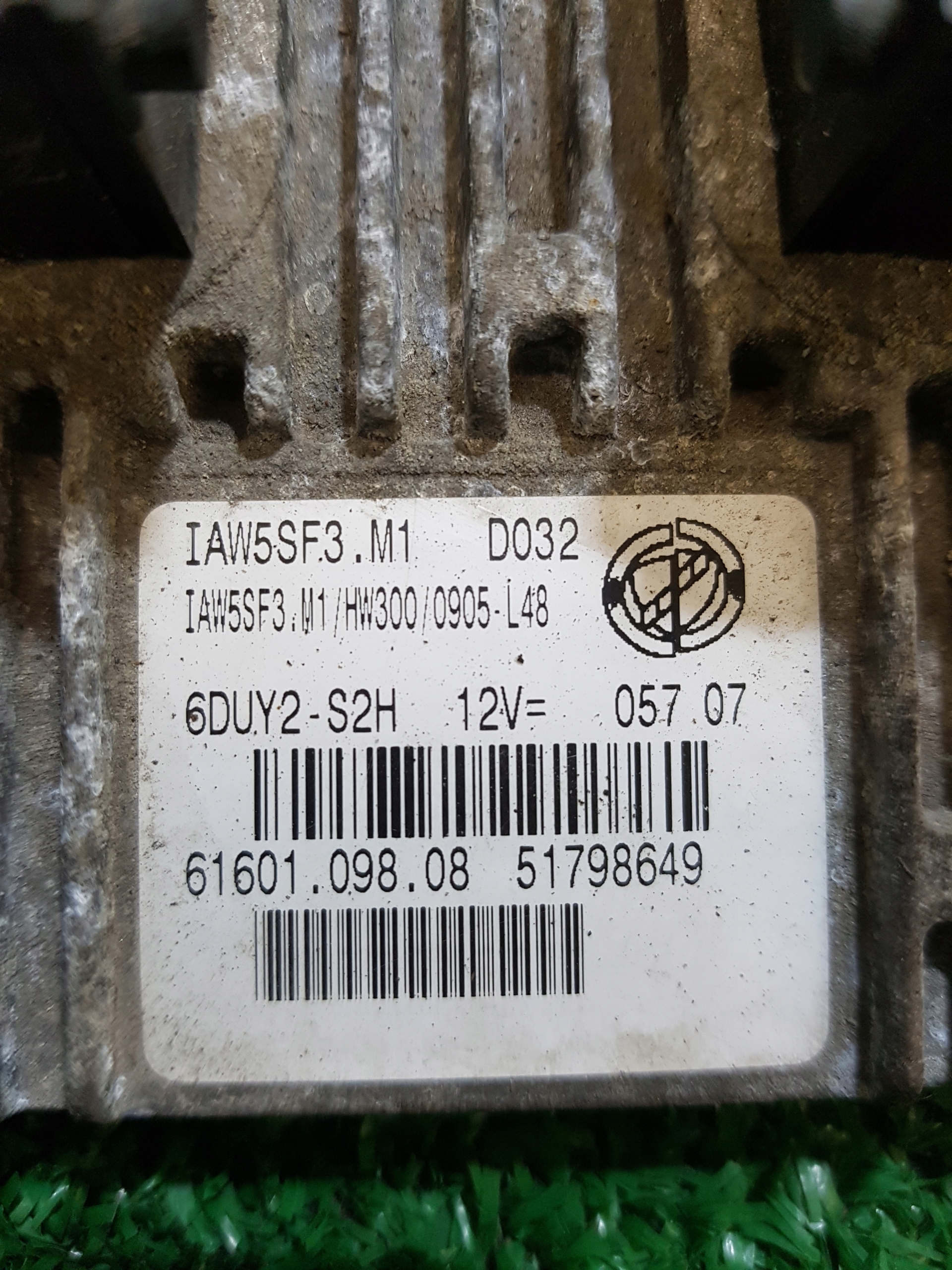 computer of the engine control unit FIAT GRANDE PUNTO 51798649