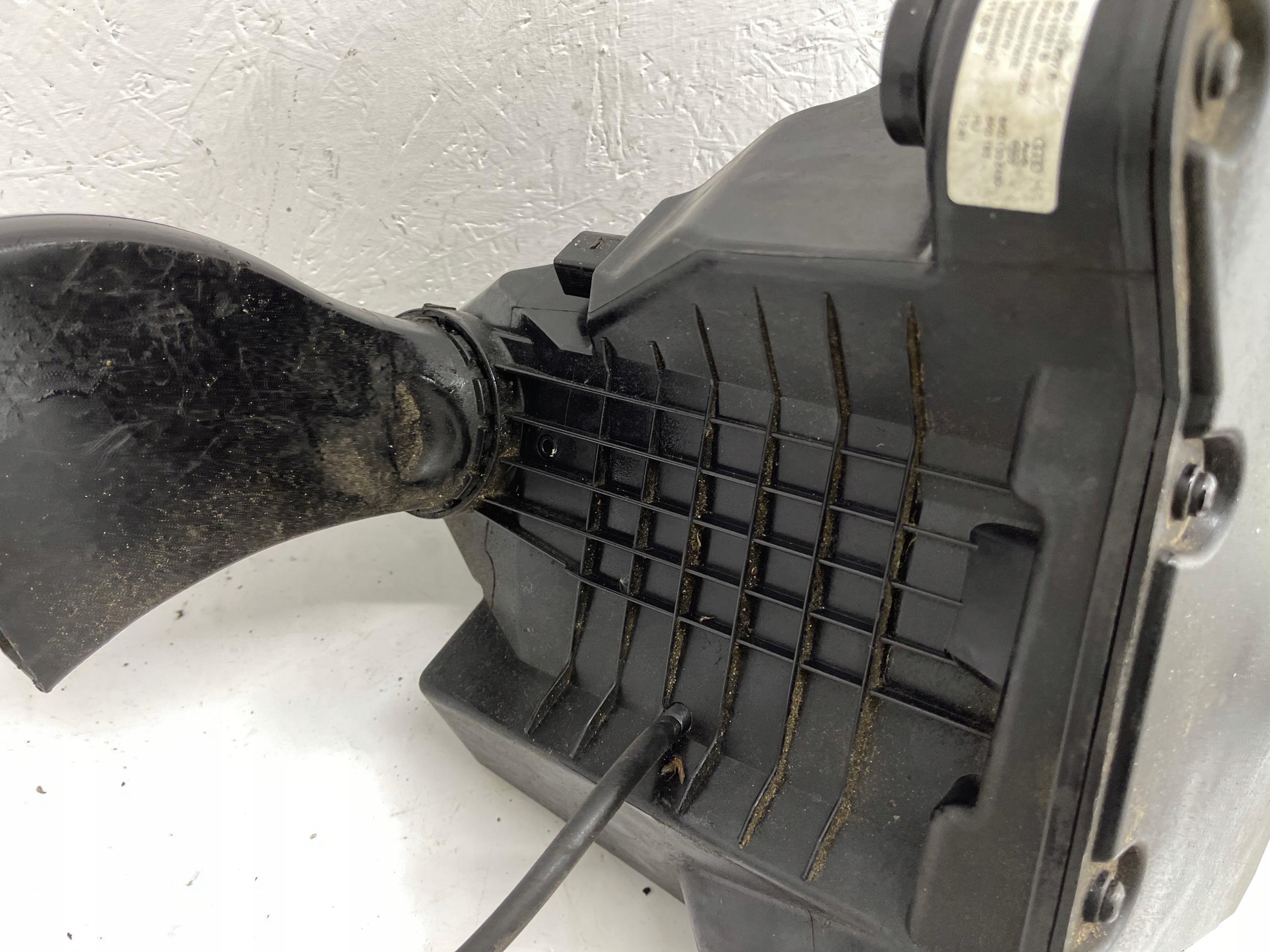 AUDI A5 8T LIFT Gehäuse filter luft 3.0 8K0133835B 8K0133837B