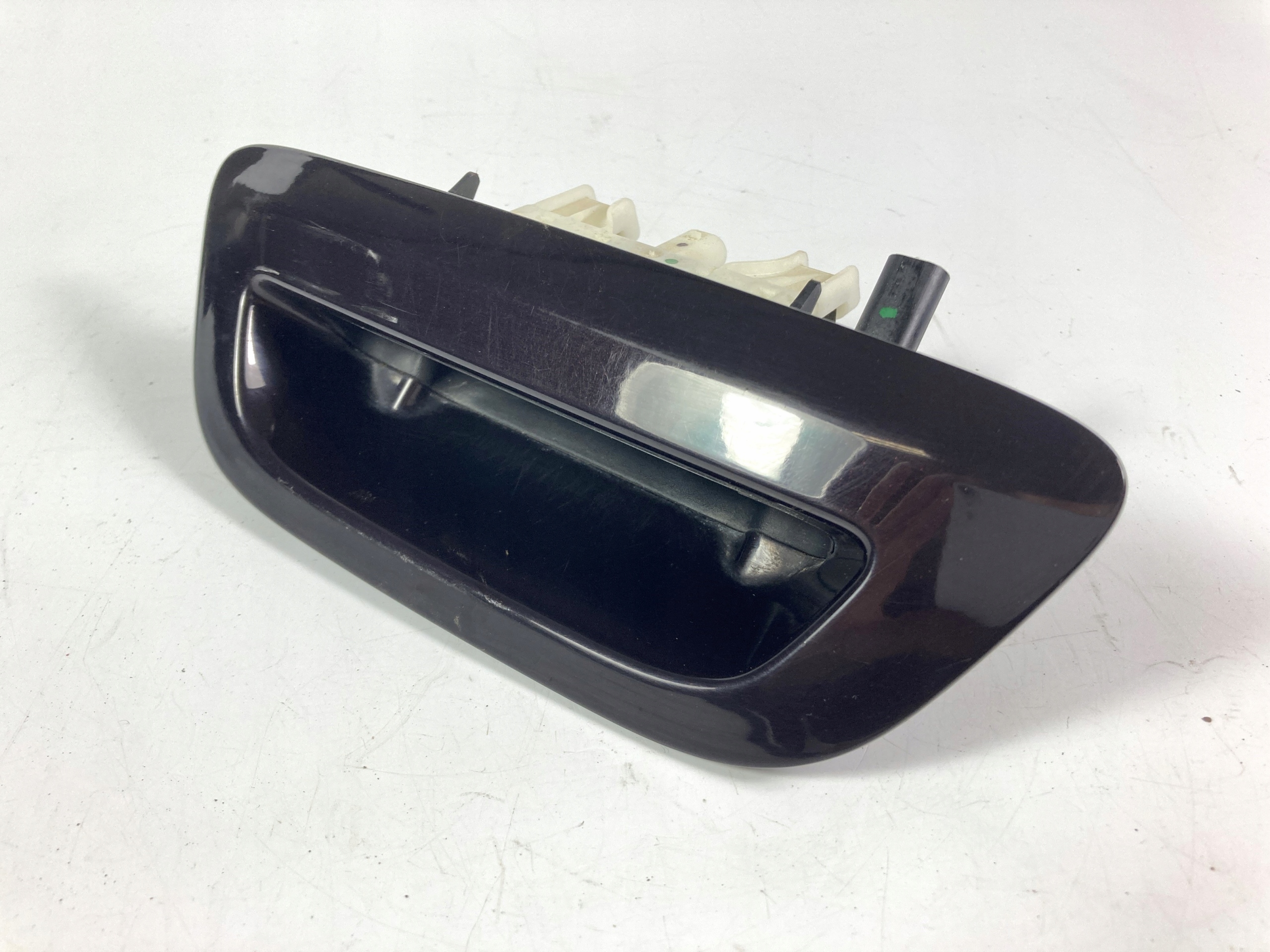 Chrysler Pacifica hybryda 2017-20 handle bonnet boot