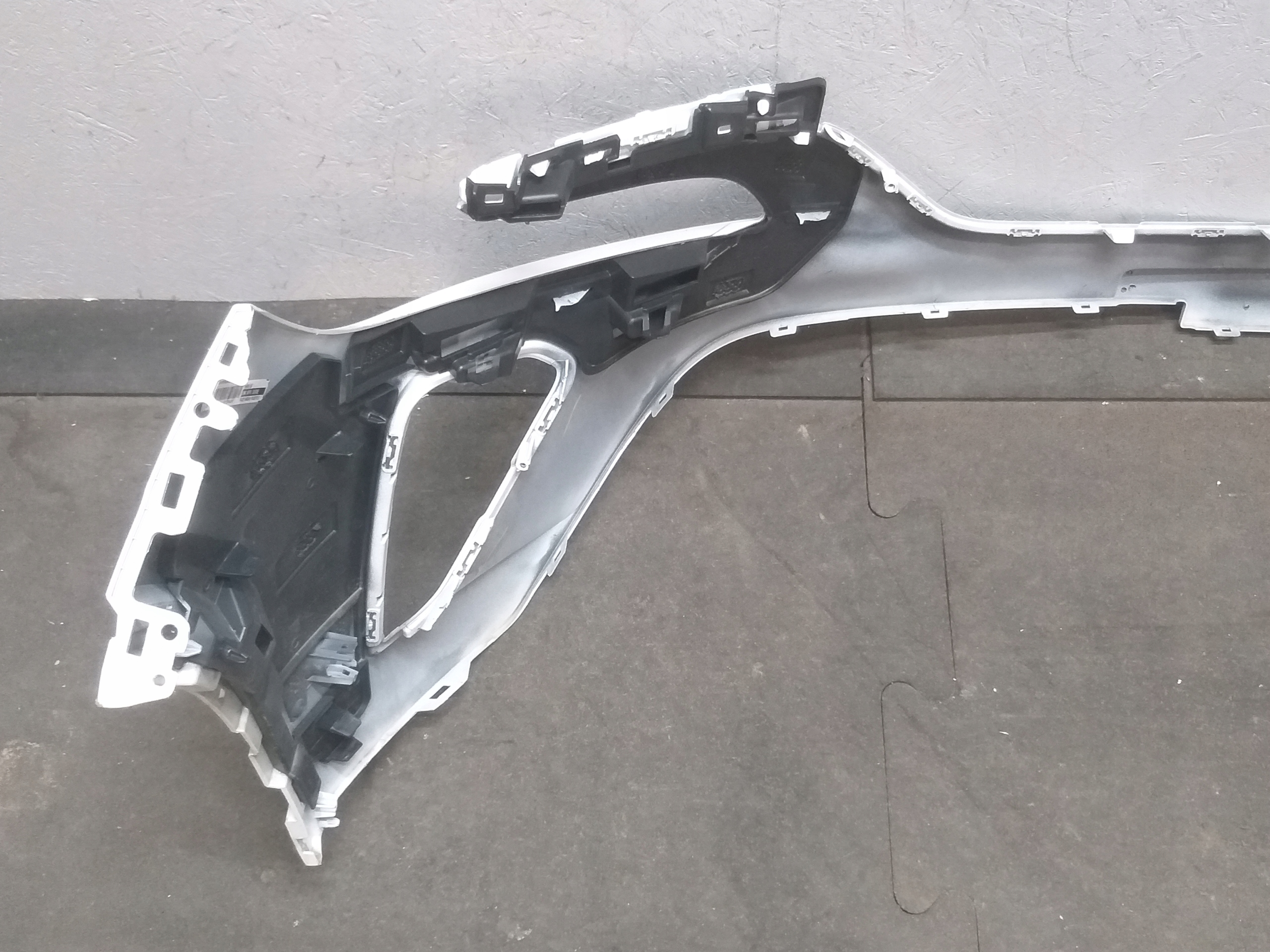 branik prednji dio RENAULT AUSTRAL