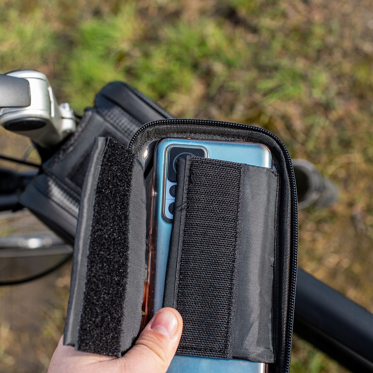 SAKWA ROWEROWA NA ROWER ETUI NA TELEFON TORBA NA RAMĘ WODOODPORNA Model VA0168