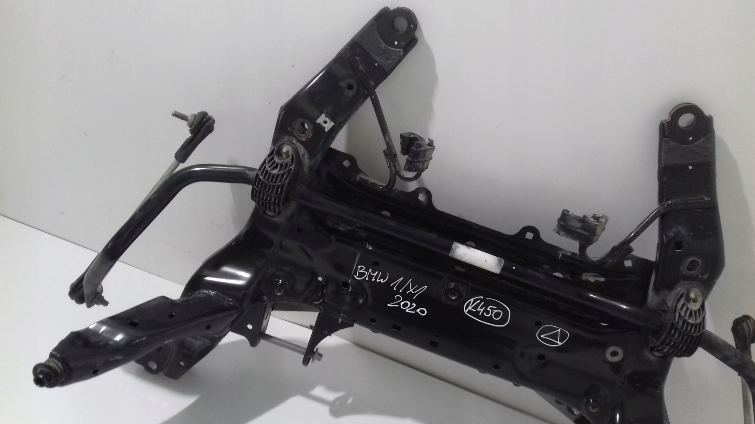 BMW 1 F40 2019 axle beam front subframe
