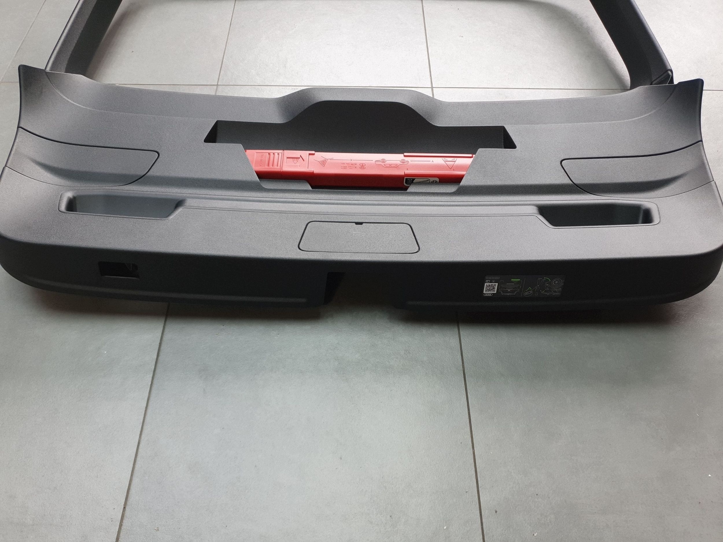 Audi A3 8Y sportback upholstery bonnet boot 8Y4867979B