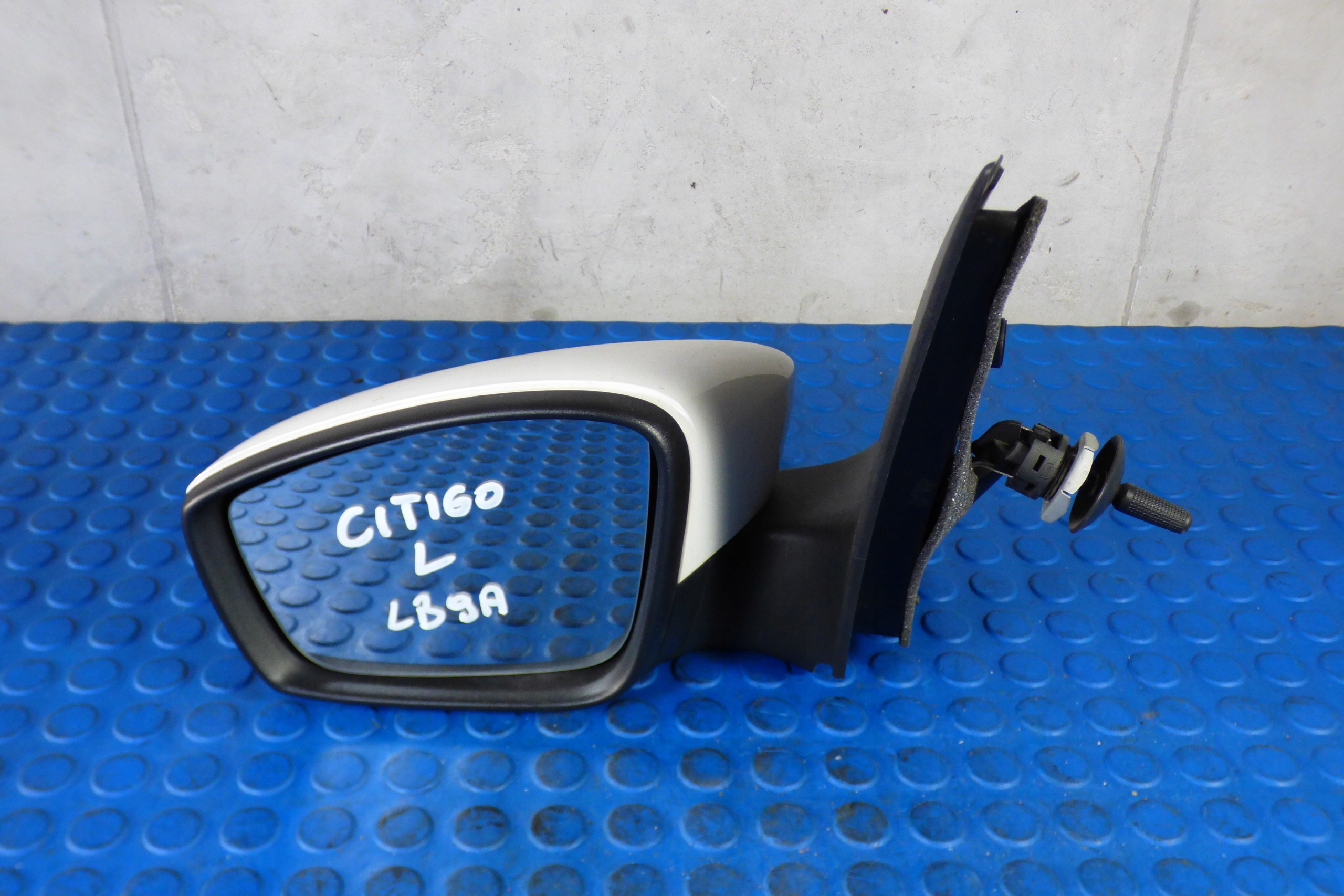 lusterko lewe LAK. LB9A EUROPA stBDB ORYGINAŁ SKODA CITIGO