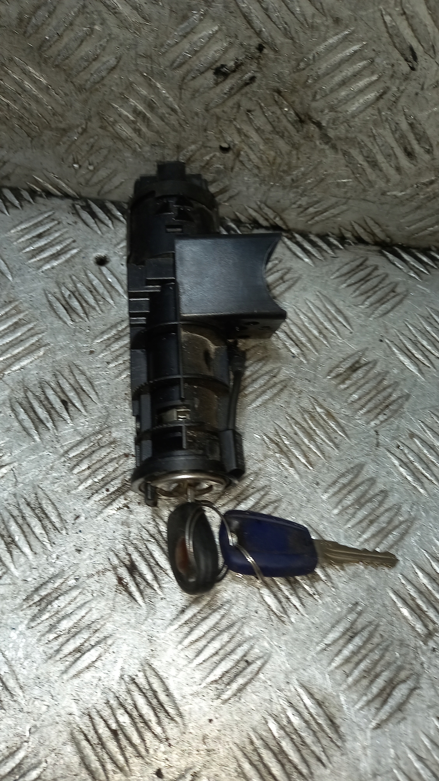ignition Z KLUCZYKIEM FIAT SEICENTO