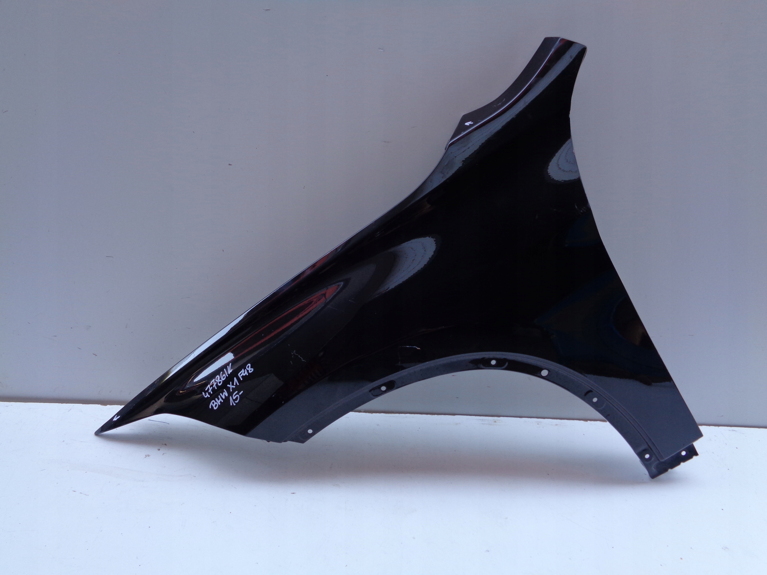fender left front BMW X1 F48 15- NR 47786