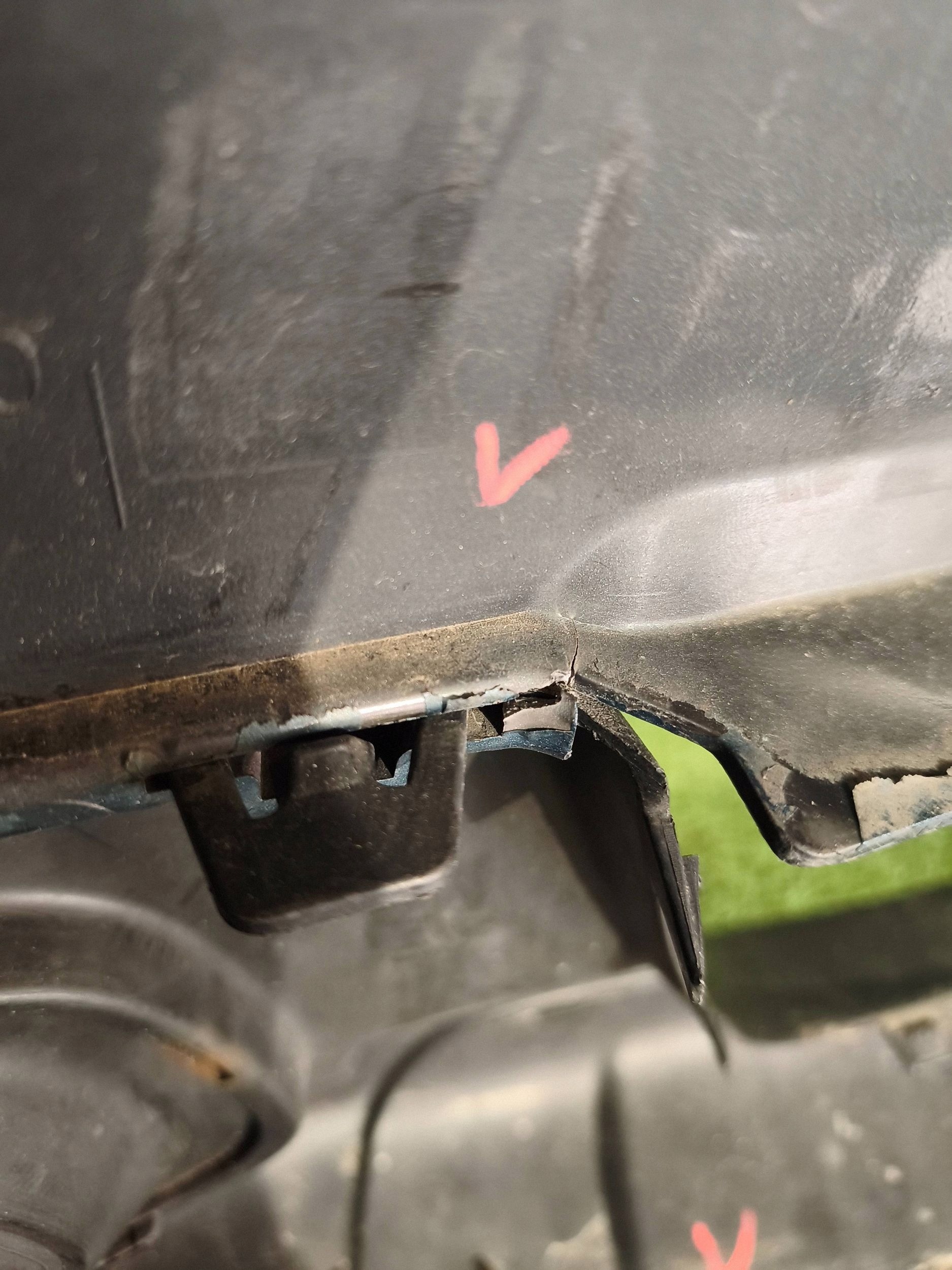 front bumper front PEUGEOT 2008 16- LIFT NR.08