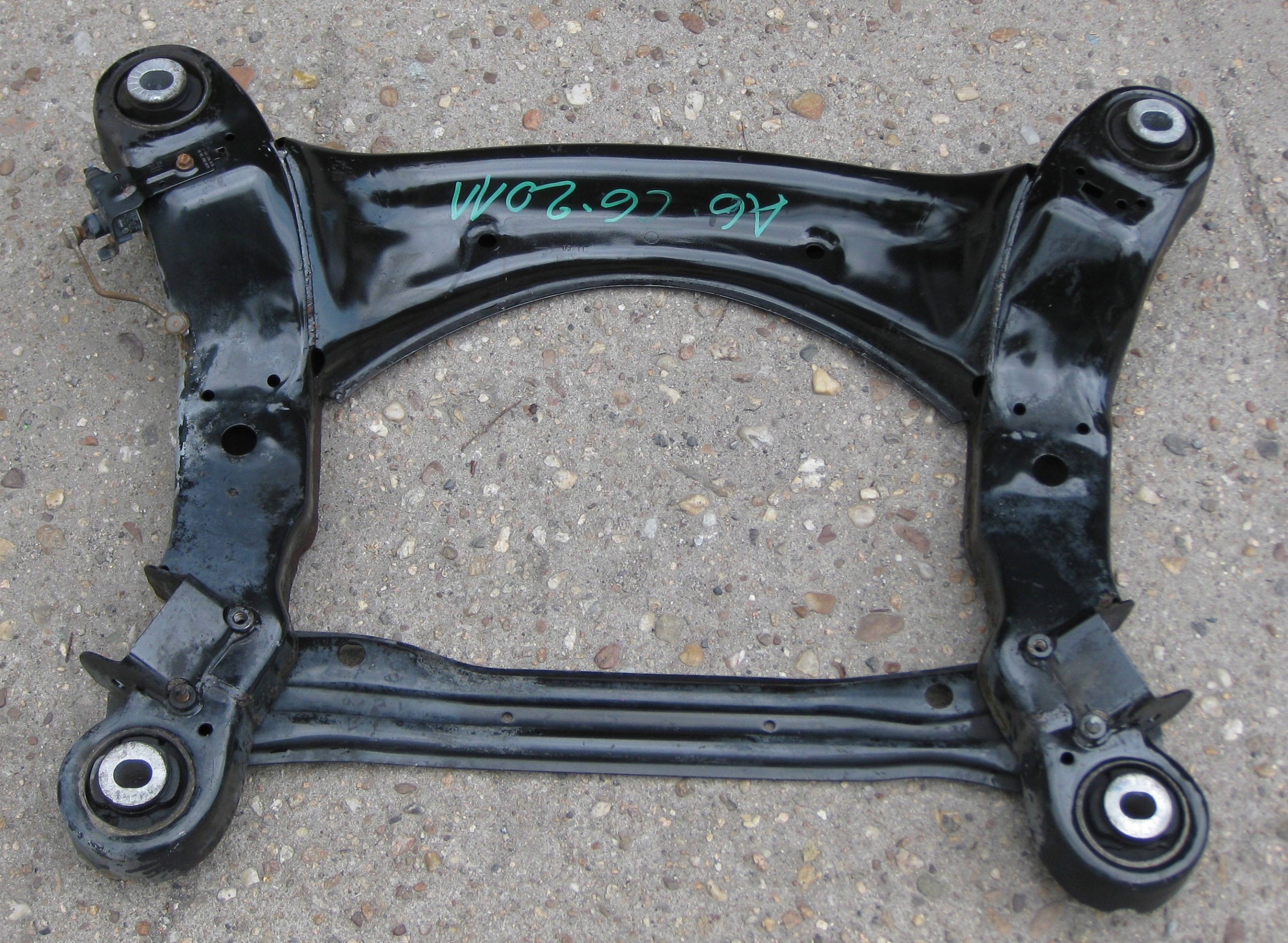 AUDI A6 C6 LIFT KOMBI 2.7 TDI subframe axle beam axle beam front