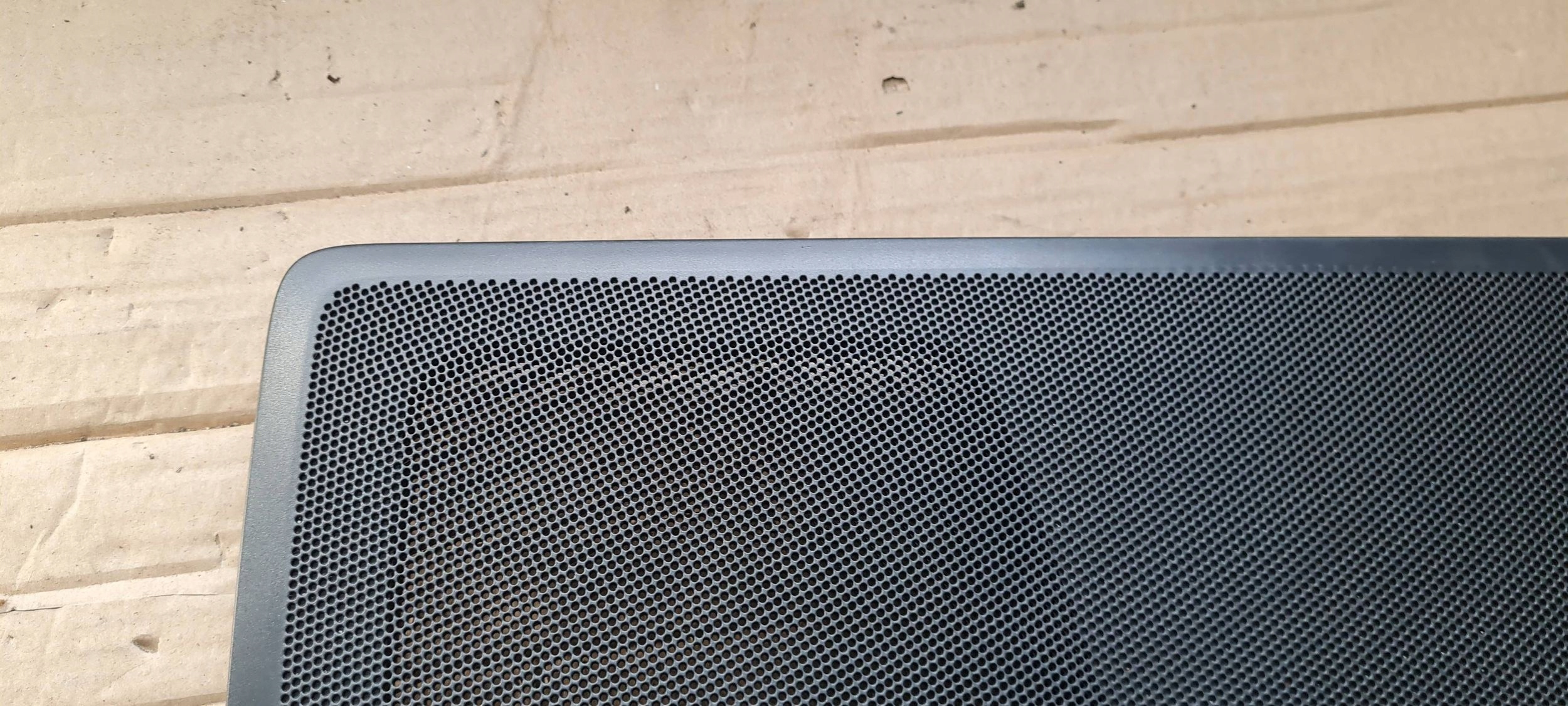 A6 C8 4K couverture de couverture couverture POLKI coffre droit 4K5035406