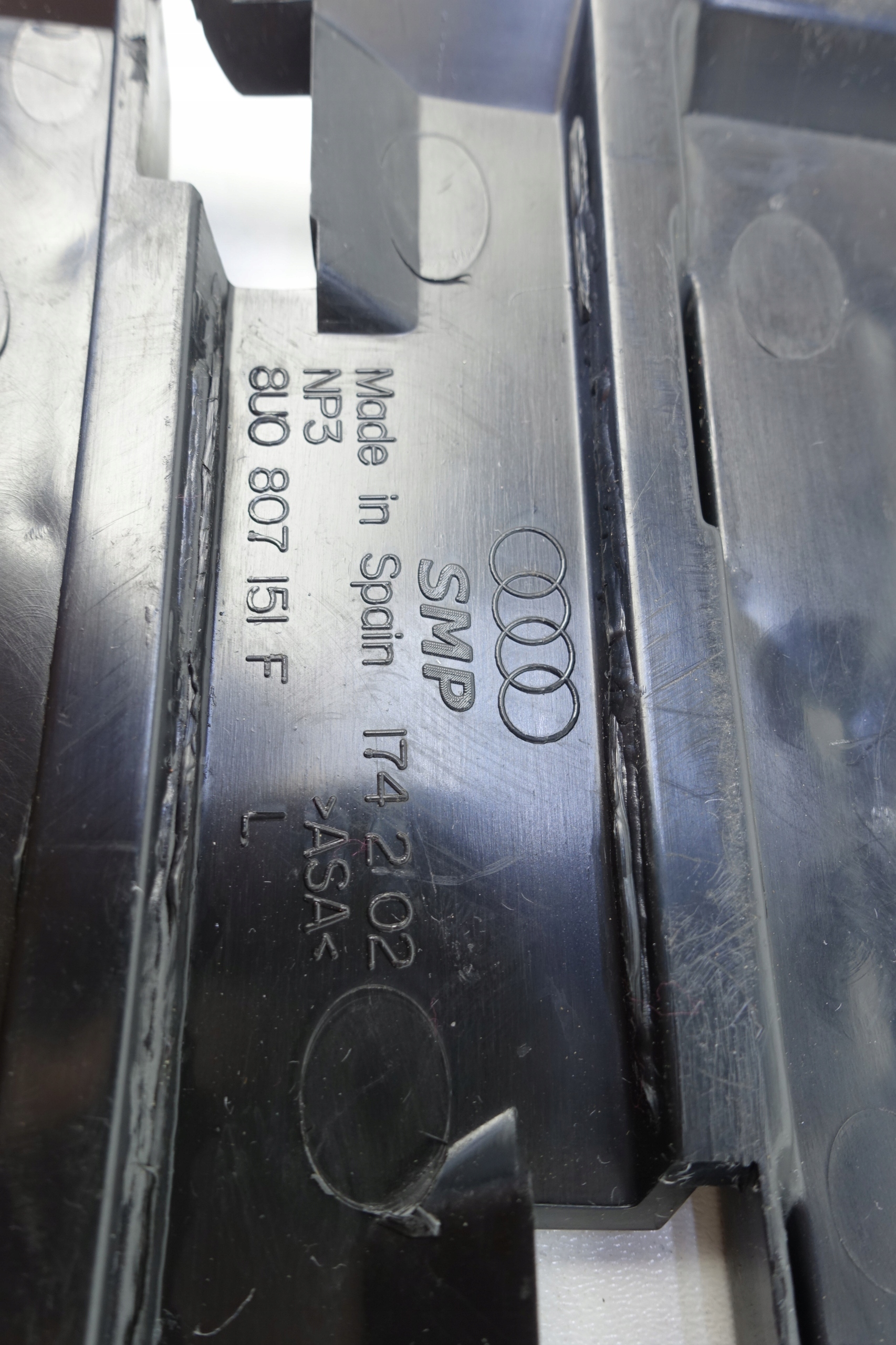grid of a bumper left front AUDI Q3 8U0 8U0807151F