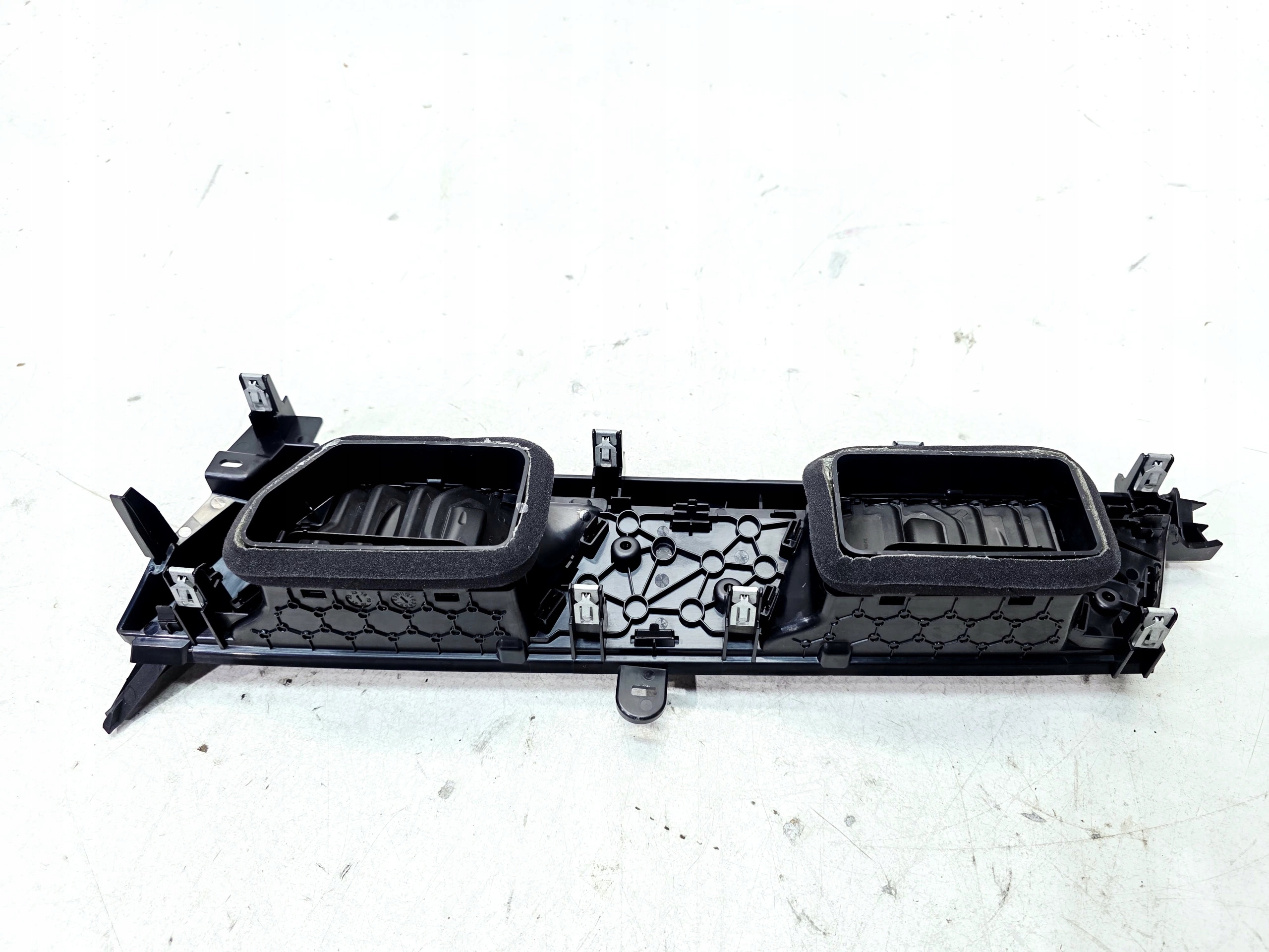 grid air conditioning devices central AUDI Q4 E-TRON 89C820951A