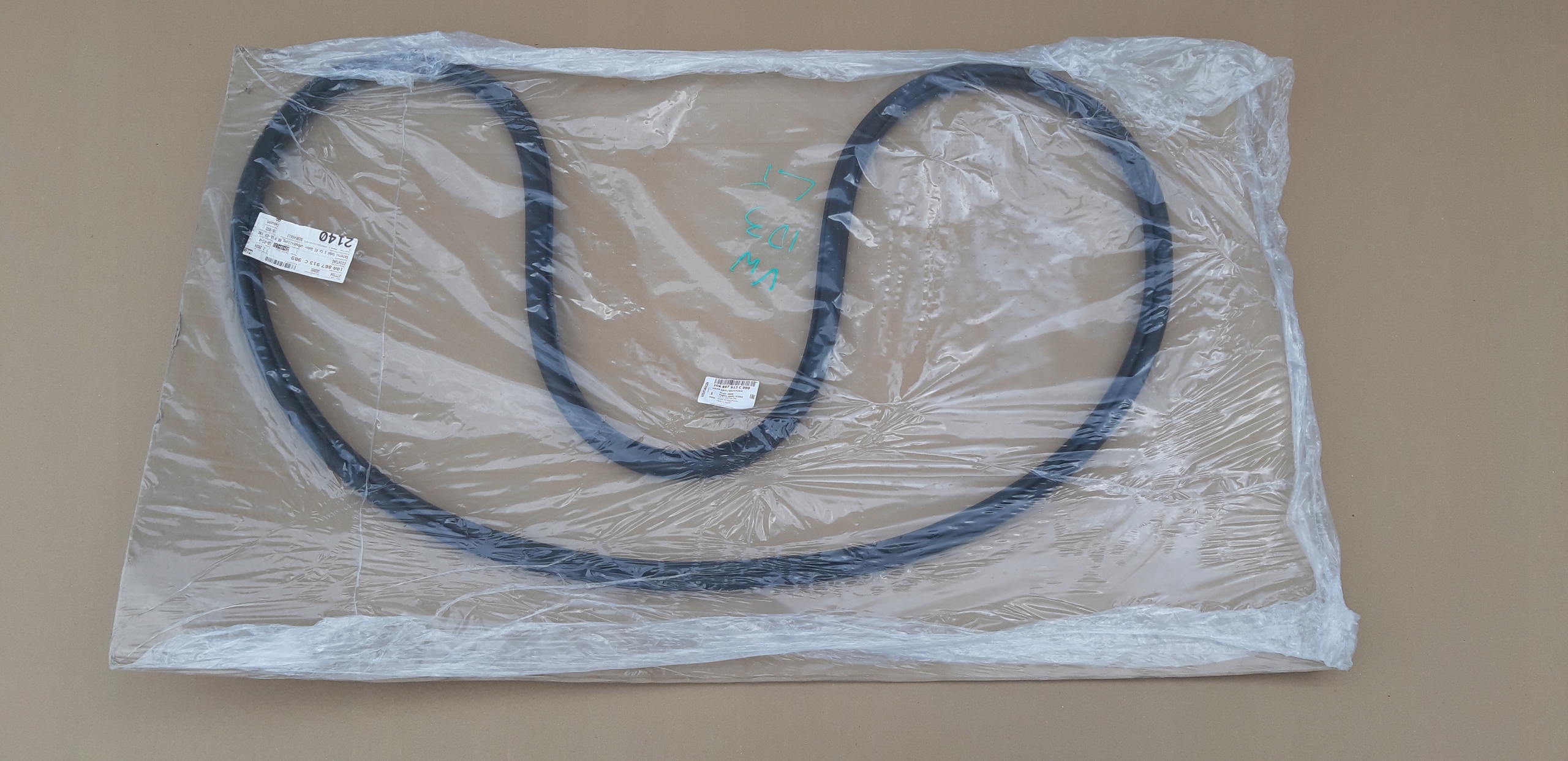 VOLKSWAGEN ID.3 VW ID3 USZCZELKA DRZWI TYLNYCH TYŁ LEWA 10A867913 Numer katalogowy części 10A867913