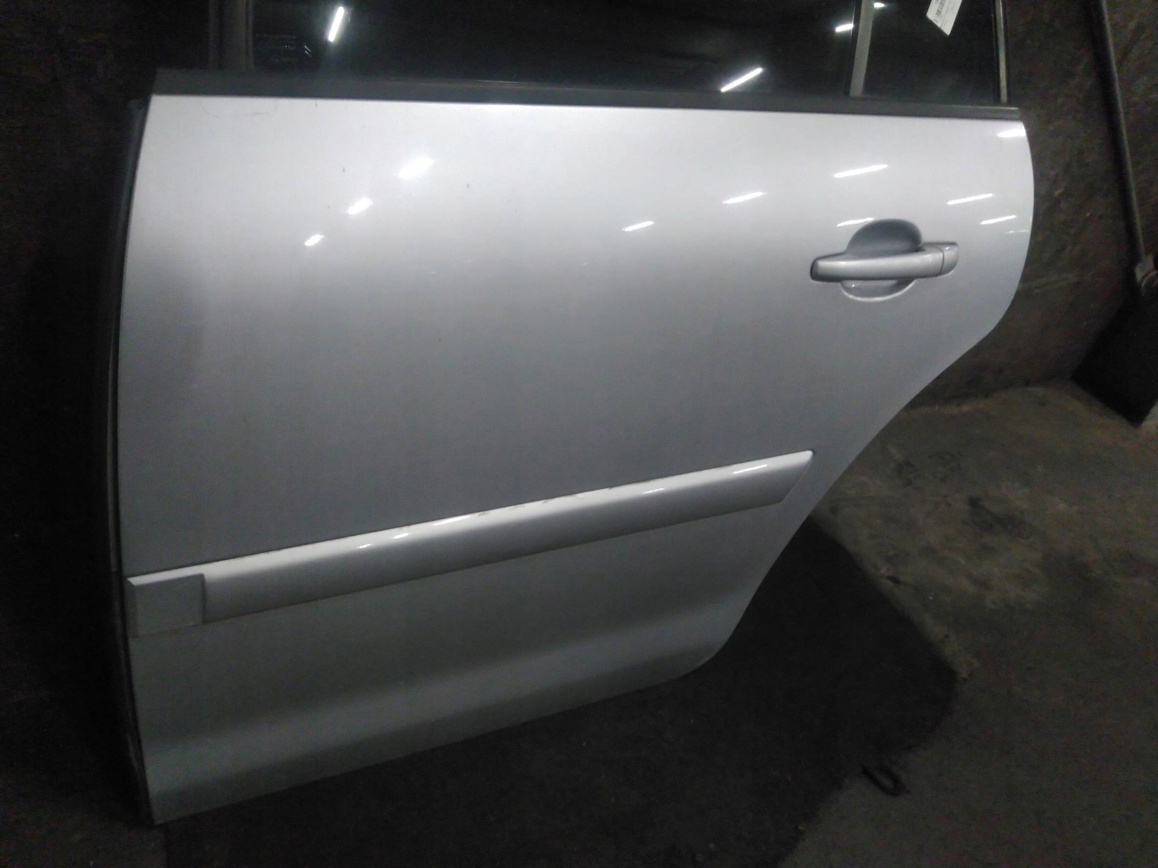 door complete left rear part CITROEN C4 PICASSO and EZRC