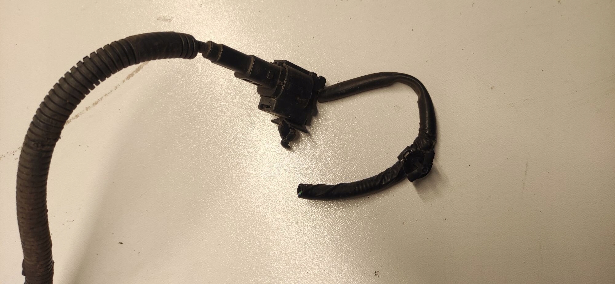 sensor ABS left front HYUNDAI I20 II 59810-C8000 14-18