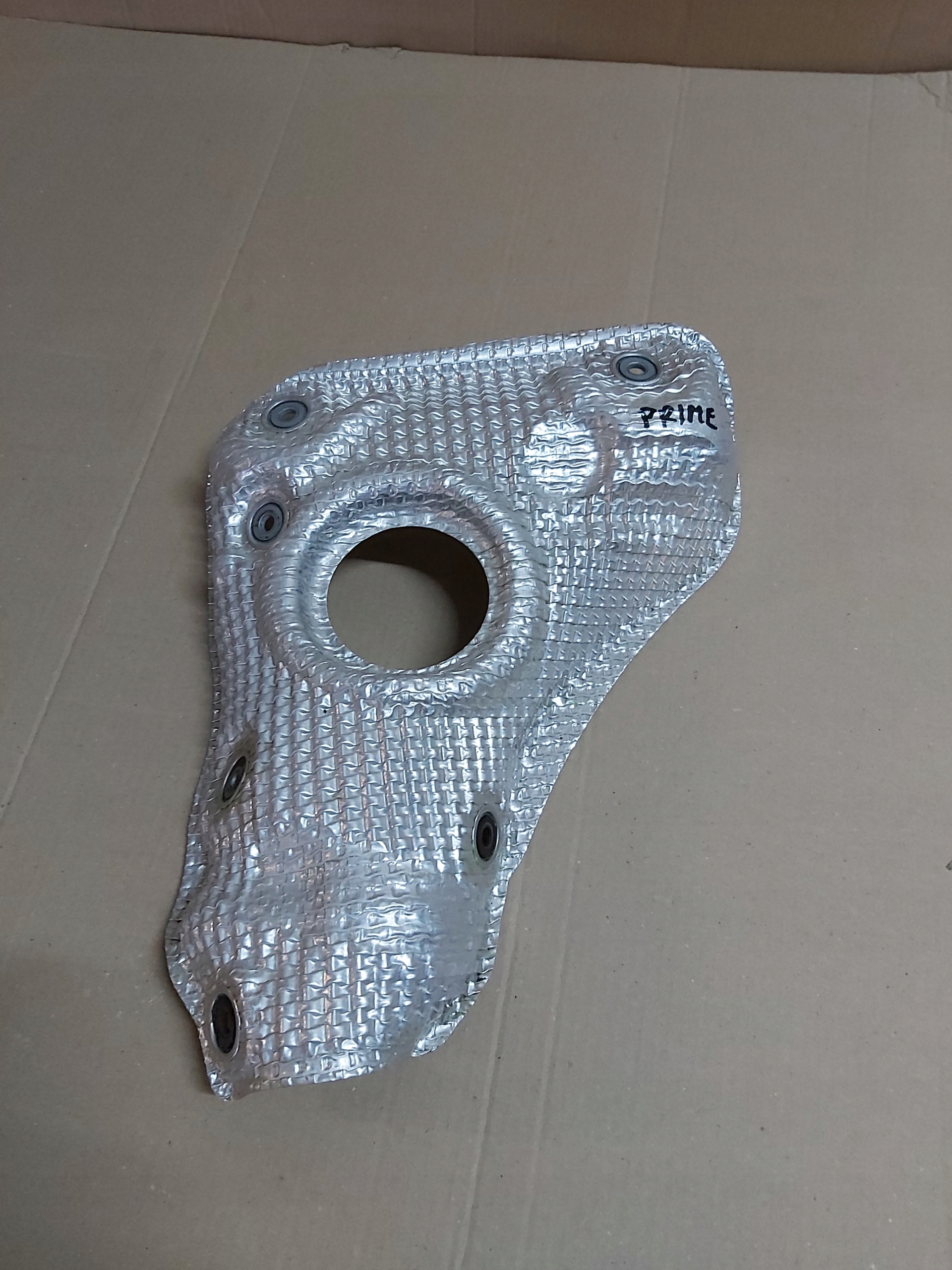 Toyota Prius IV тепловий екран PRIME Plug In