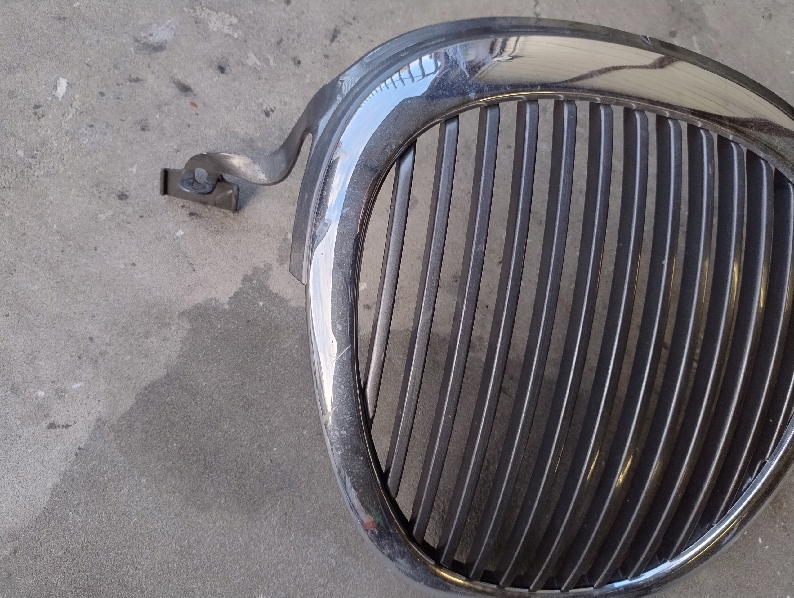 GRILL GRILL CHROM JAGUAR S-TYPE XR83-8A133-AA
