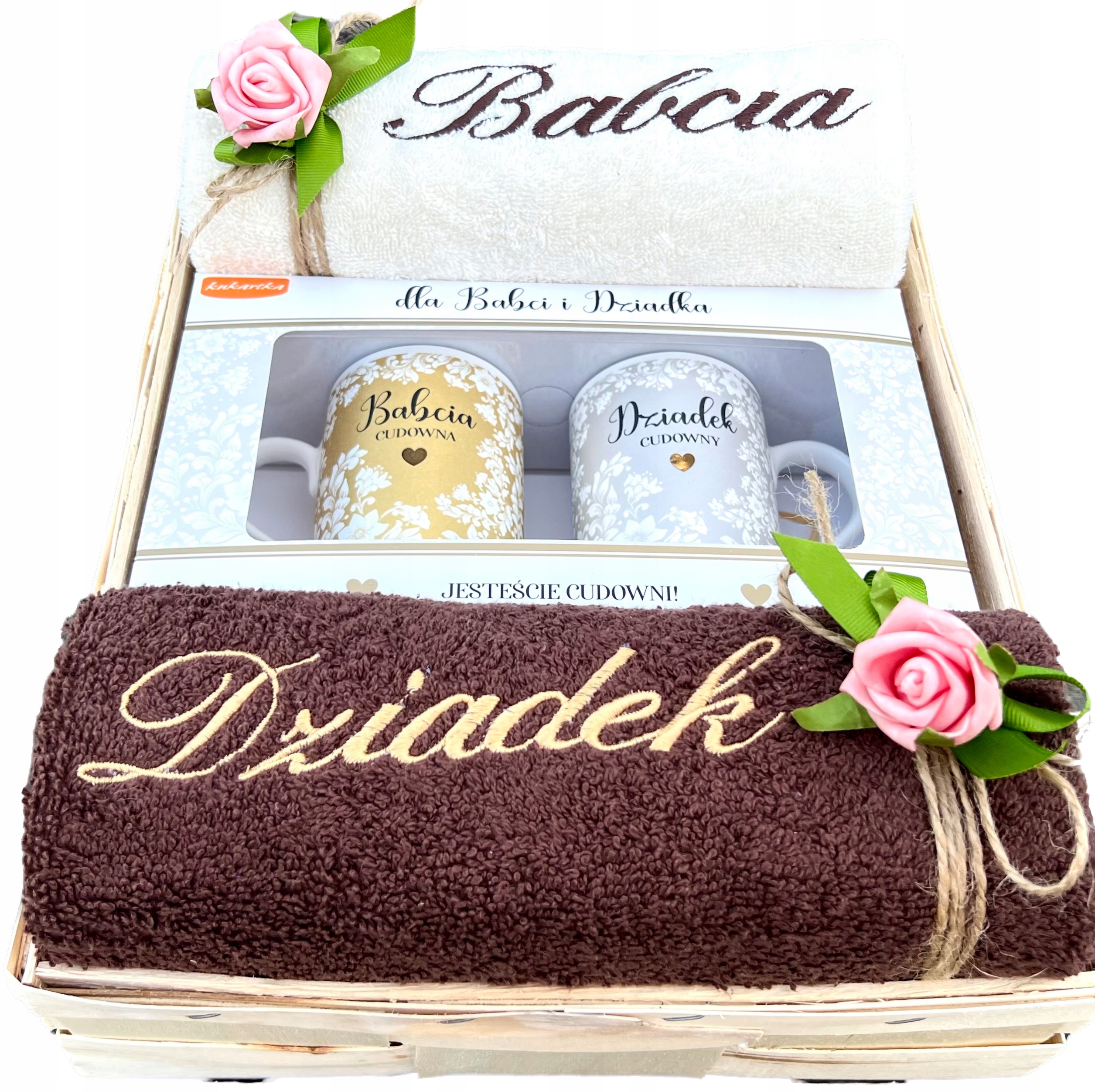 ZESTAW Prezent na Dzień dla Babci i Dziadka PIĘKNE RĘCZNIKI z HAFTEM KUBKI Kod producenta Elegancki Wyjątkowy Oryginalny Piękny