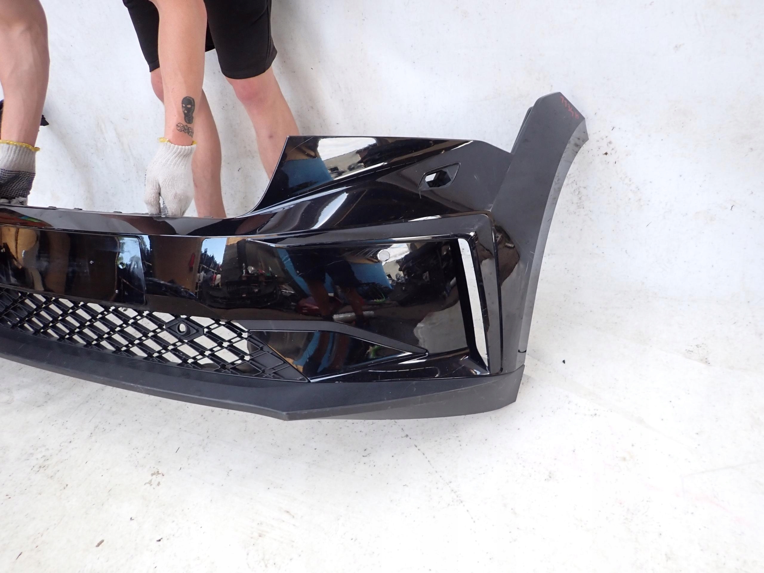 SKODA ENYAQ iV 5LA 20- bumper front front PDC