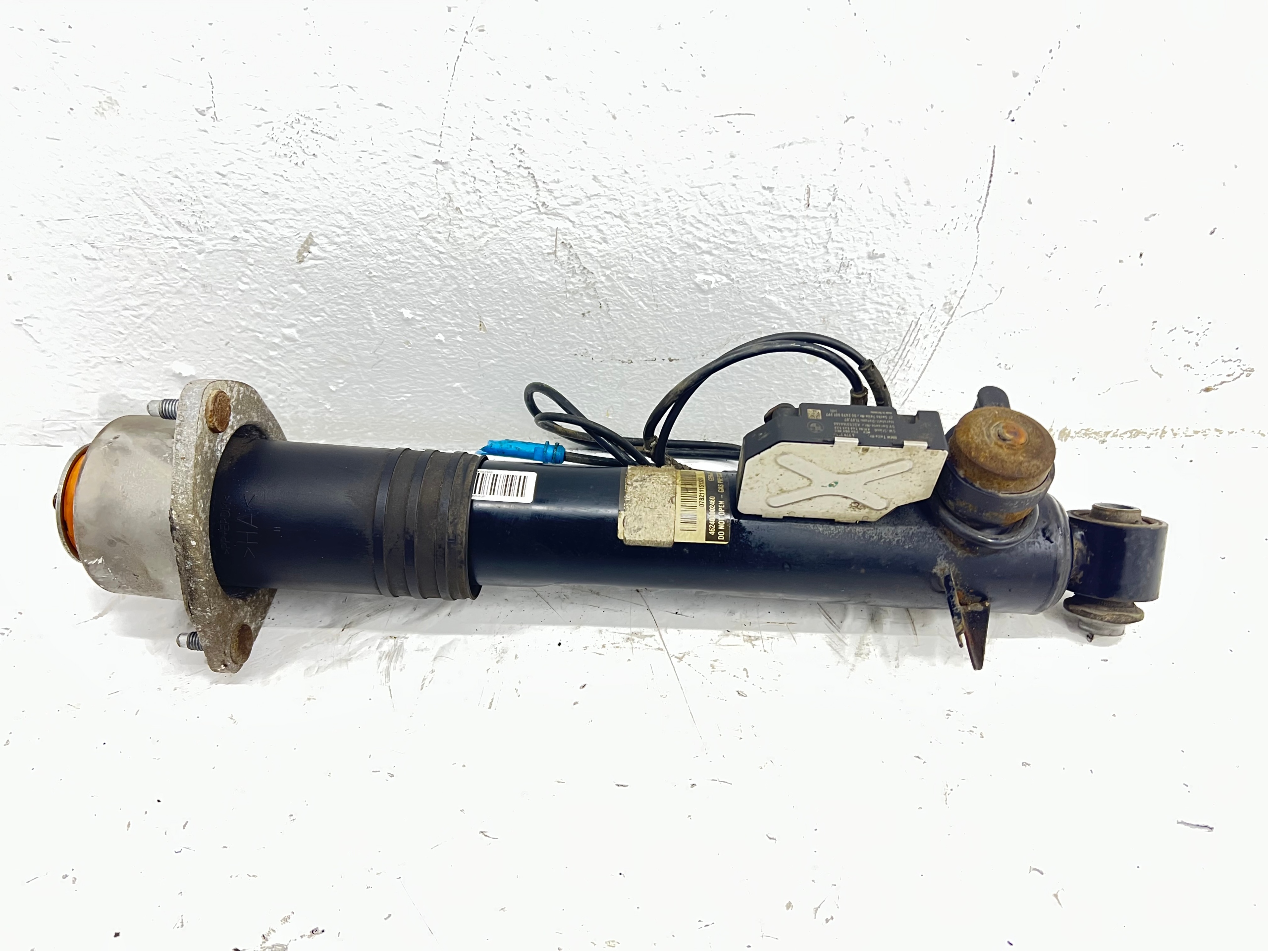 shock absorber rear right rear part VDC BMW X5 E70 6779704 6779710