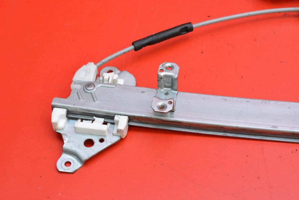 window regulator left front EU 80731-ED000 NISSAN TIIDA C11 sedan 04-08