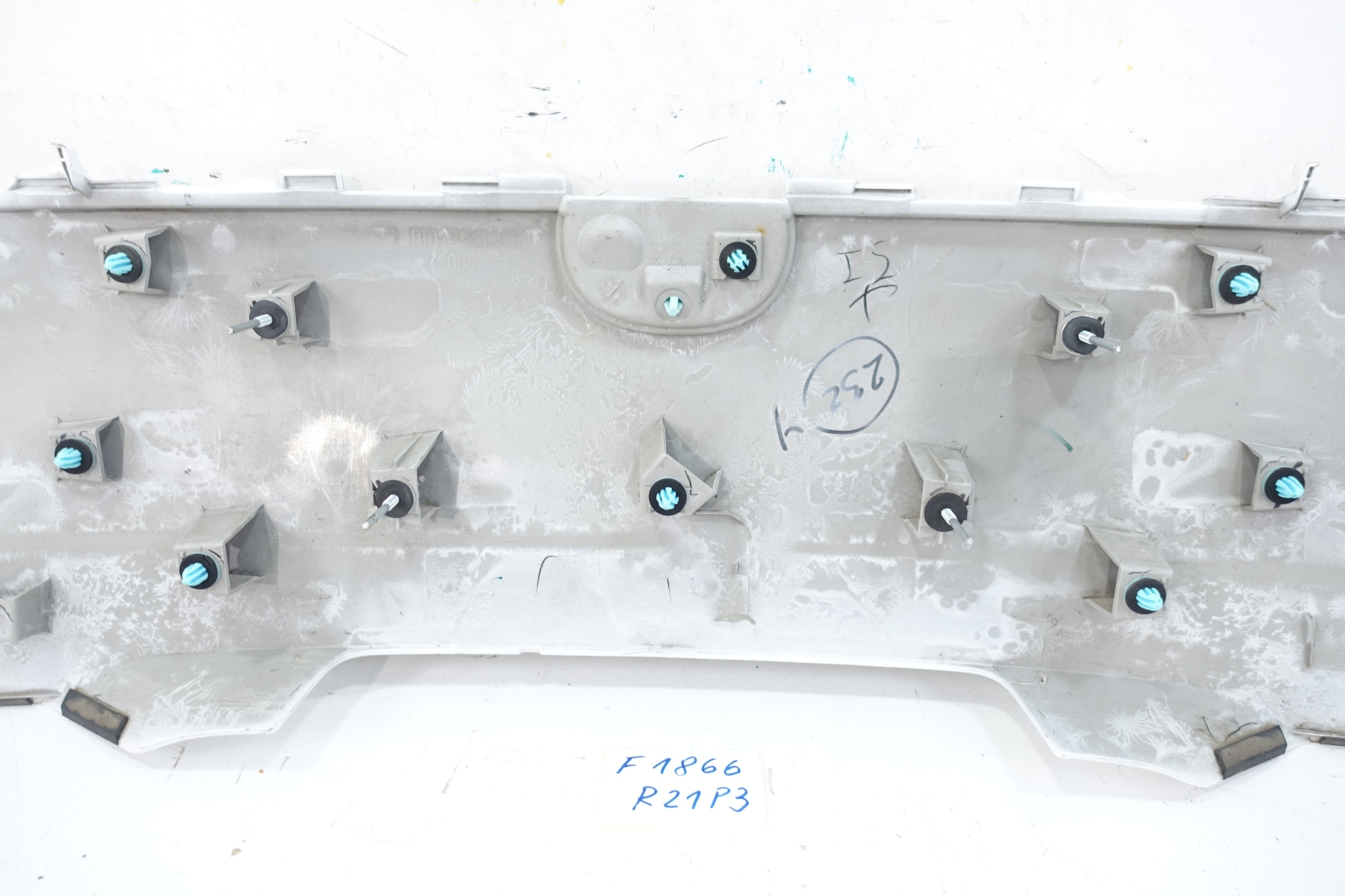 MAZDA CX30 2019- moulding cap bonnet boot DFR5-5C851