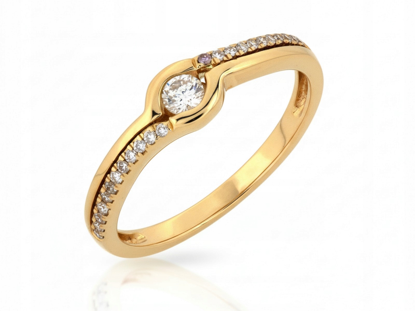 Jemný prstýnek 585 dámský s brilianty 0.17 ct r15