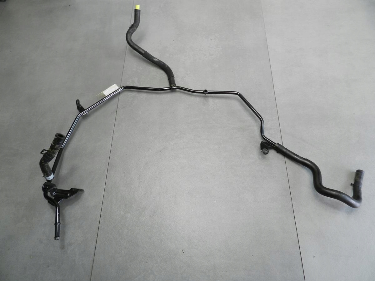 VW GOLF VII 7 hose WODNA 06K121075Q